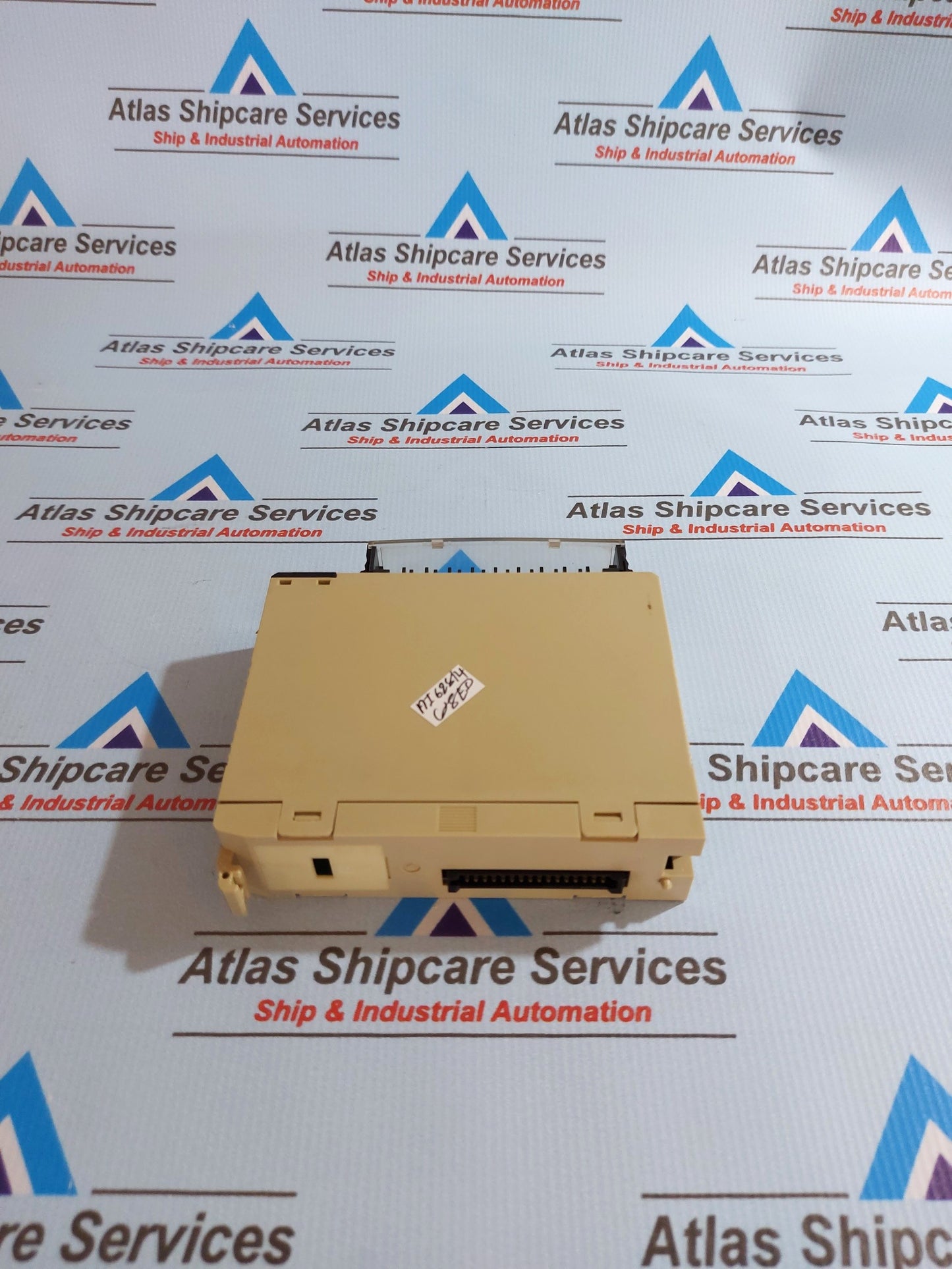 OMRON C200H-OD211 OUTPUT UNIT 24VDC 0.3A