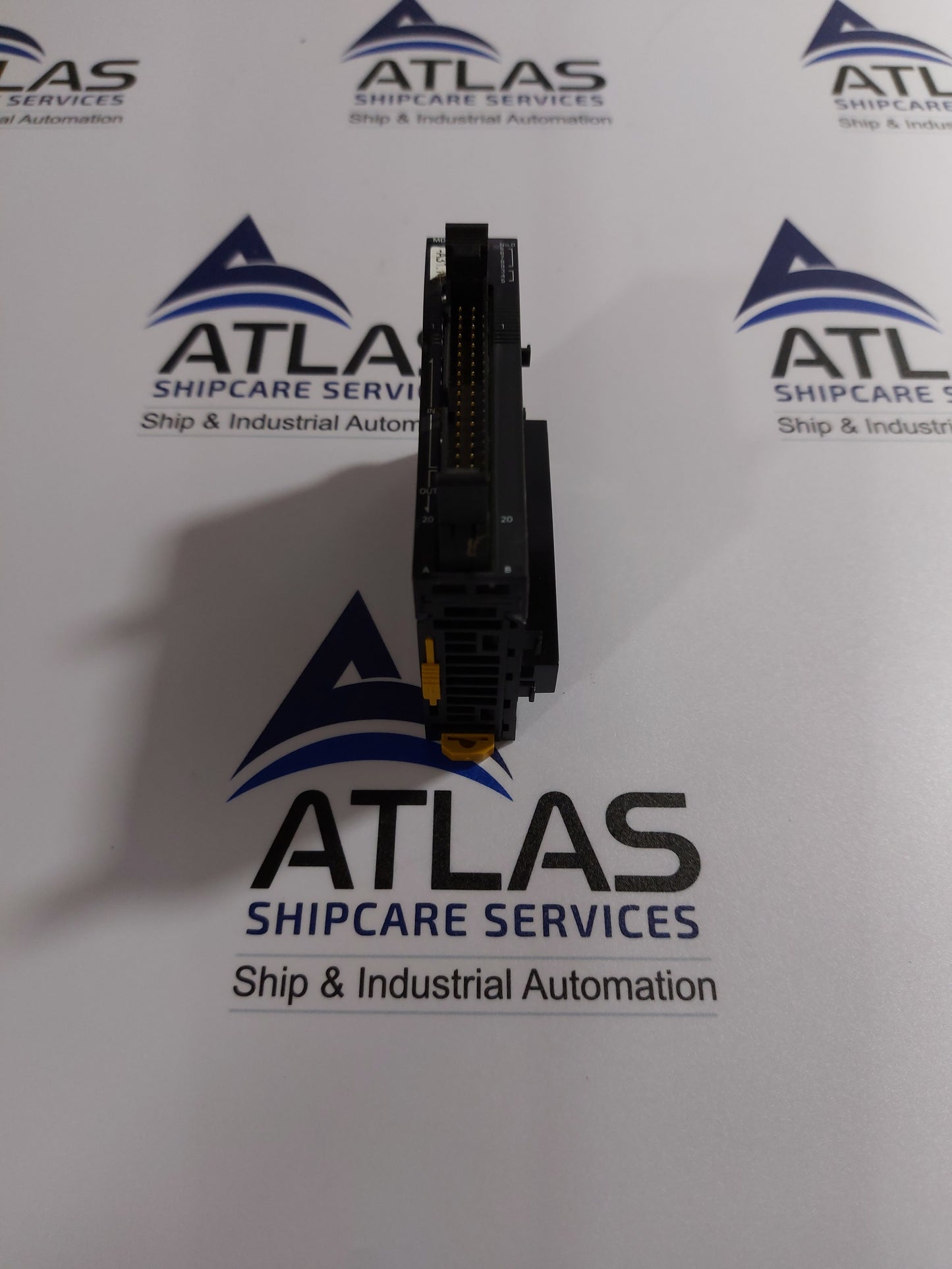 OMRON CJ2M-MD212 INPUT OUTPUT UNIT