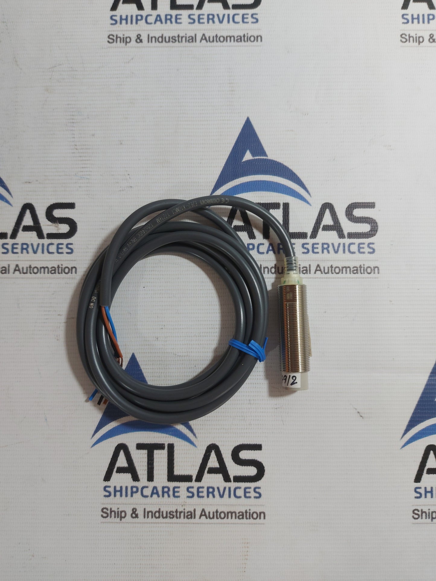 OMRON E2E2-X10MC1 2M LONG-BARREL INDUCTIVE PROXIMITY SENSOR 12 TO 24VDC