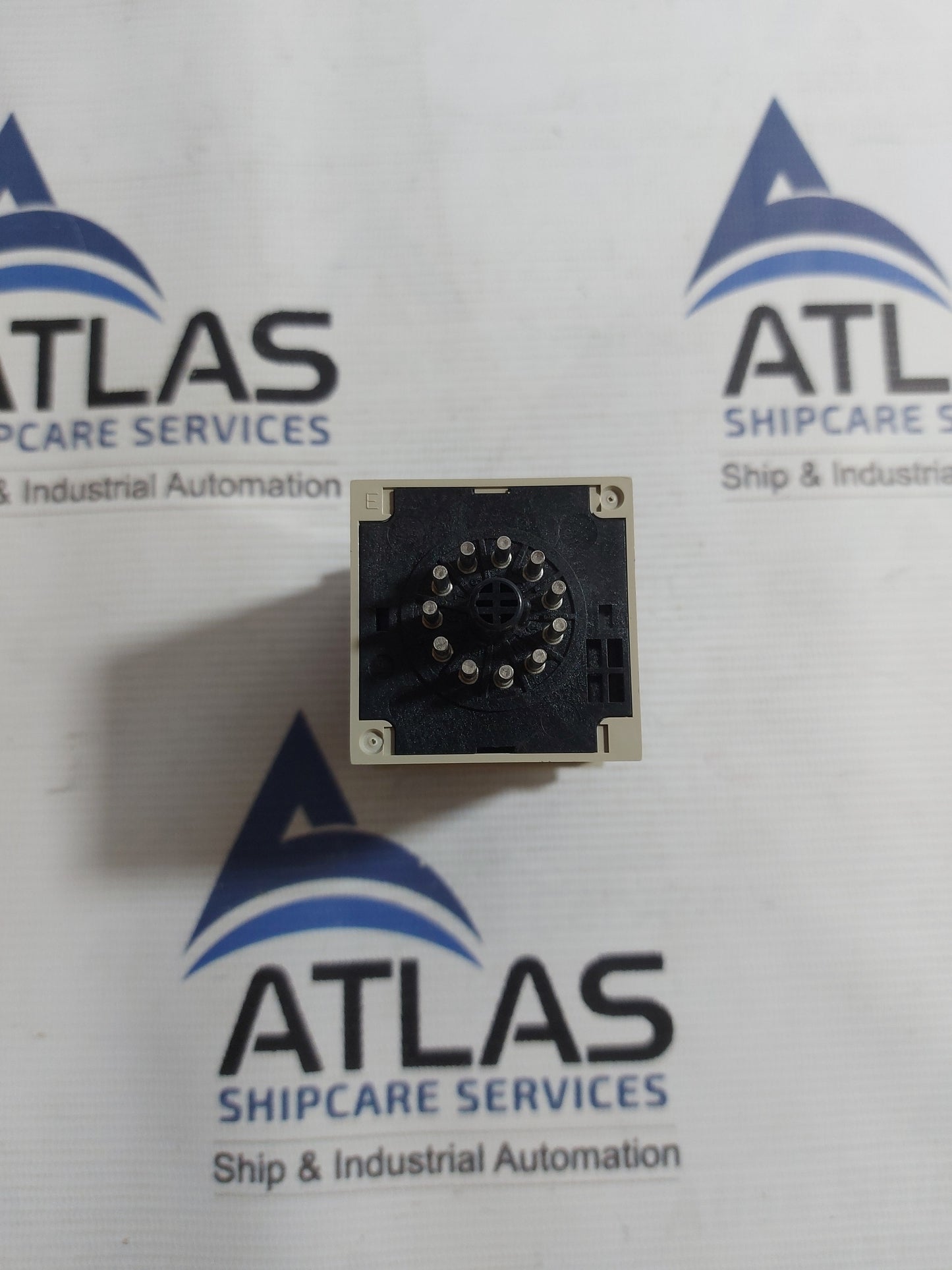 OMRON H3CR-A TIMER RELAY 0-30 Sec