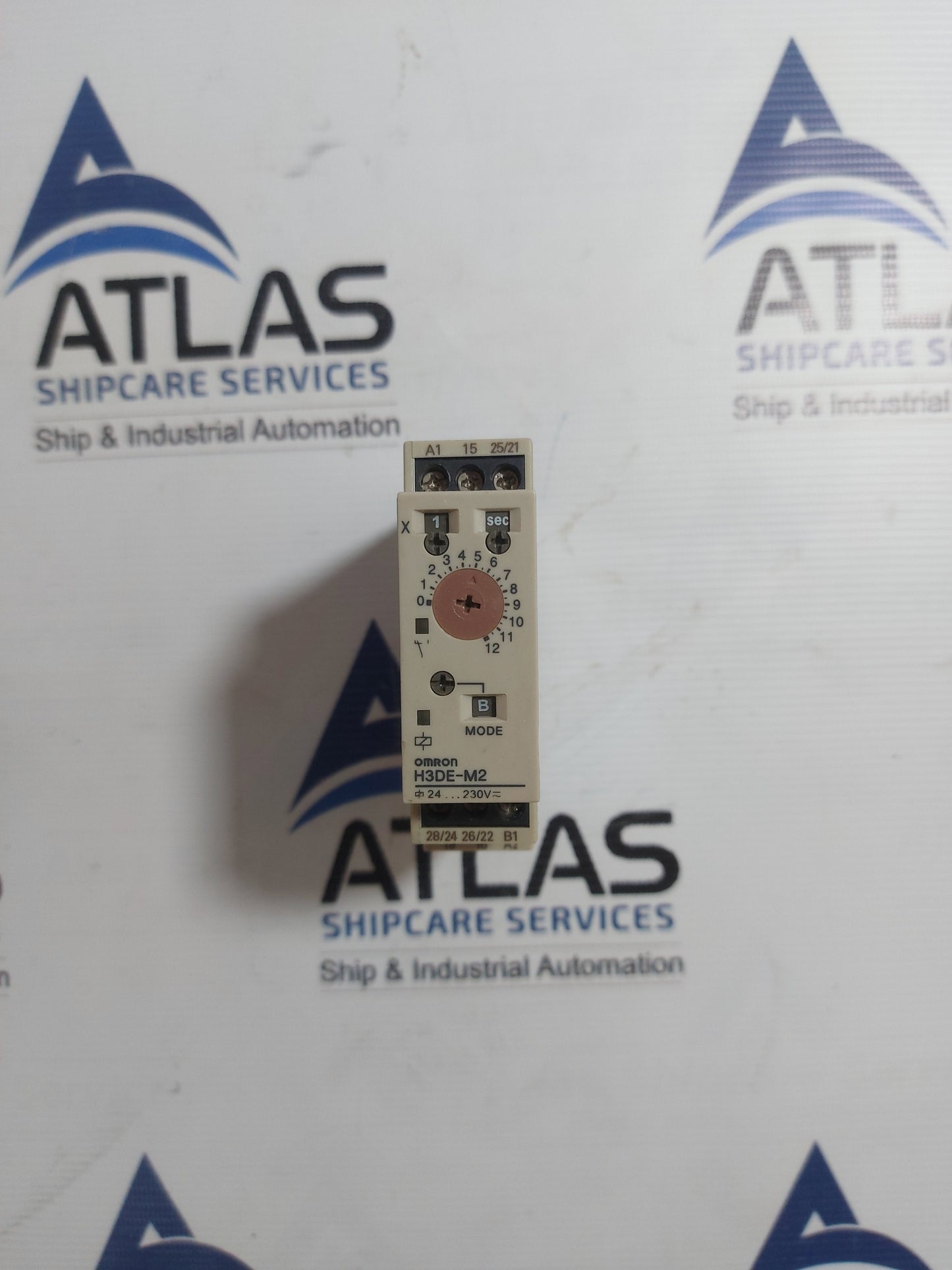 OMRON H3DE-M2 TIMER RELAY 0.1s-120h 50/60Hz