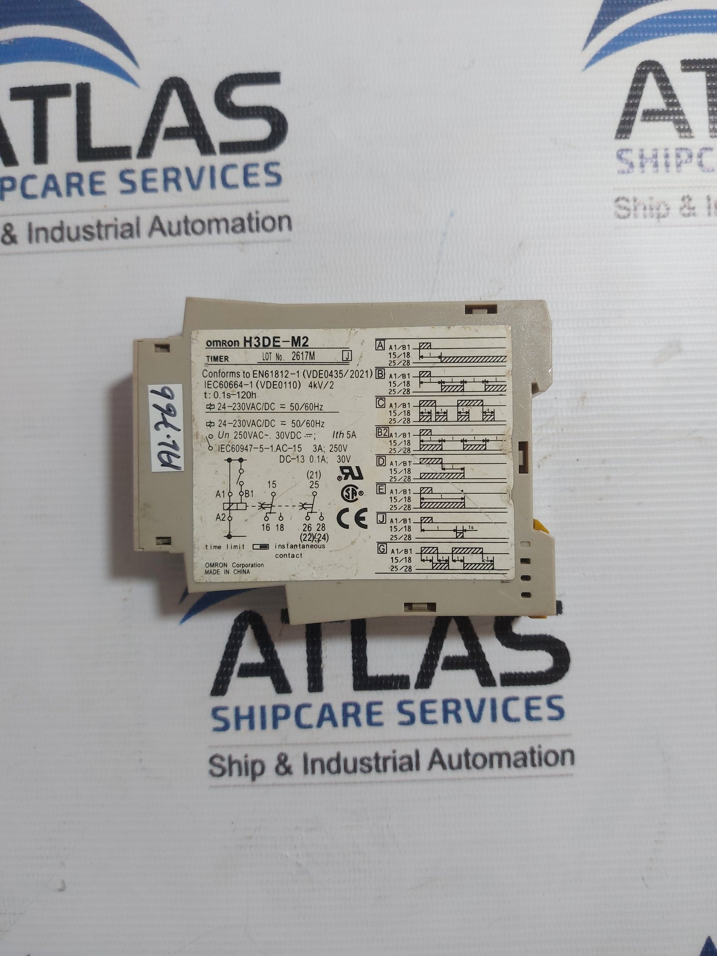 OMRON H3DE-M2 TIMER RELAY 0.1s-120h 50/60Hz