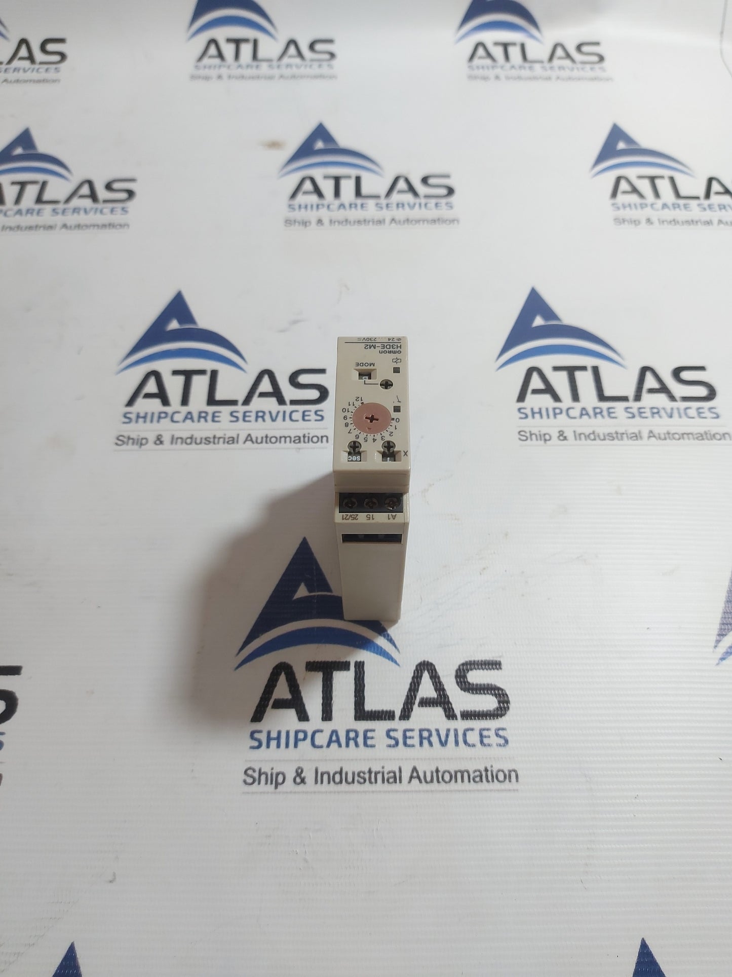 OMRON H3DE-M2 TIMER RELAY 0.1s-120h 50/60Hz