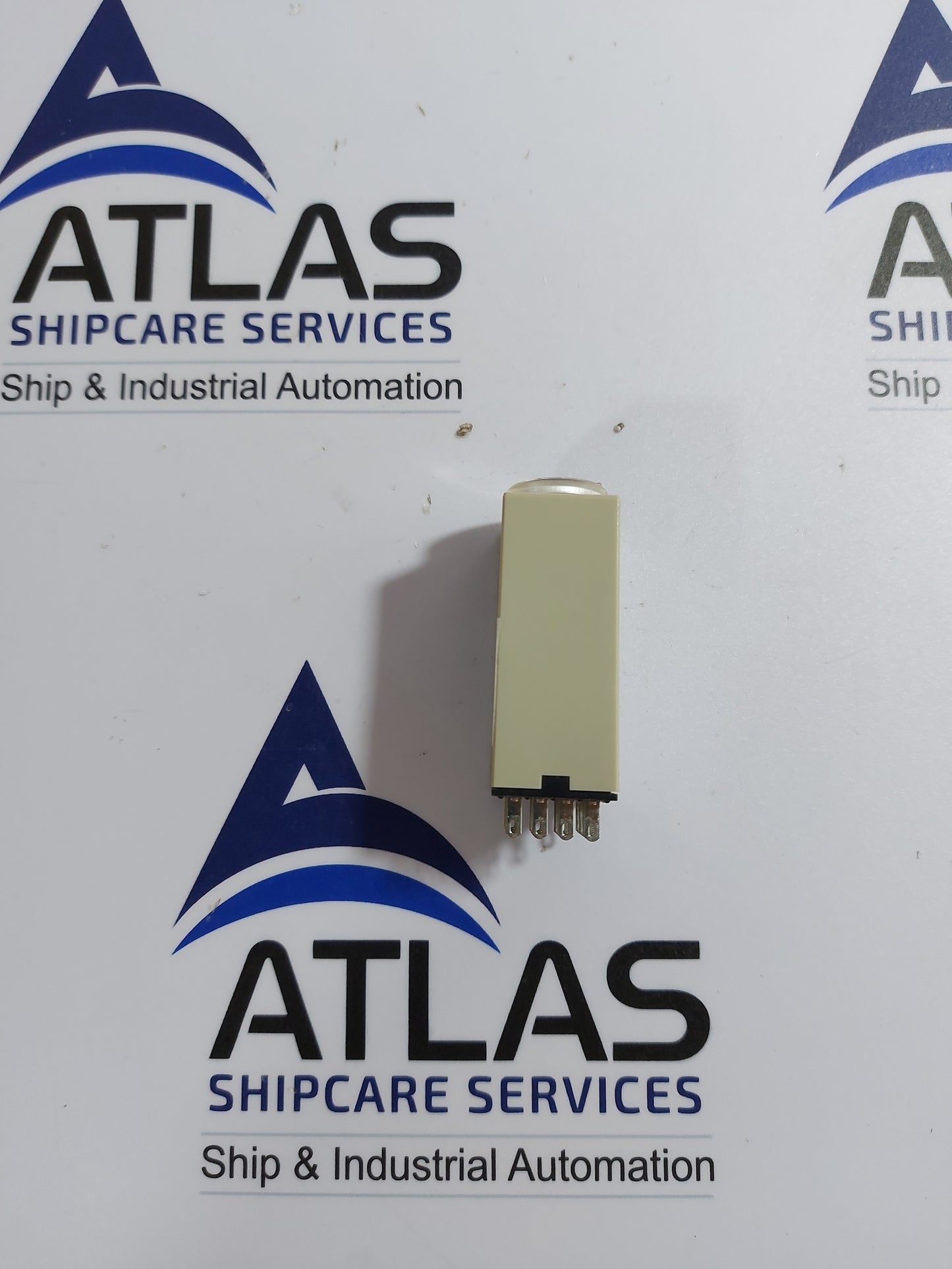 OMRON H3Y-4 TIMER WITH BASE 0 TO 50 Sec