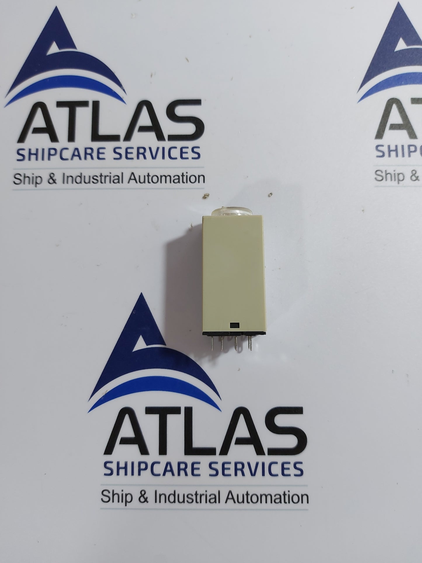 OMRON H3Y-4 TIMER WITH BASE 0 TO 50 Sec