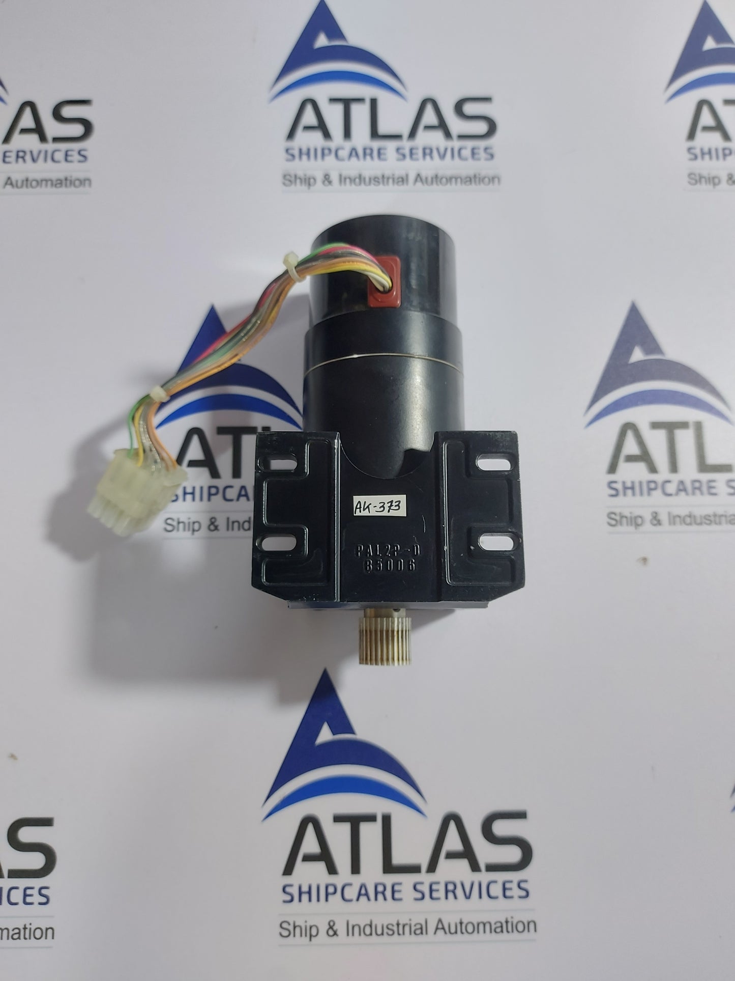 ORIENTAL MOTOR VEXTA PH569-AM 5-PHASE STEPPING MOTOR