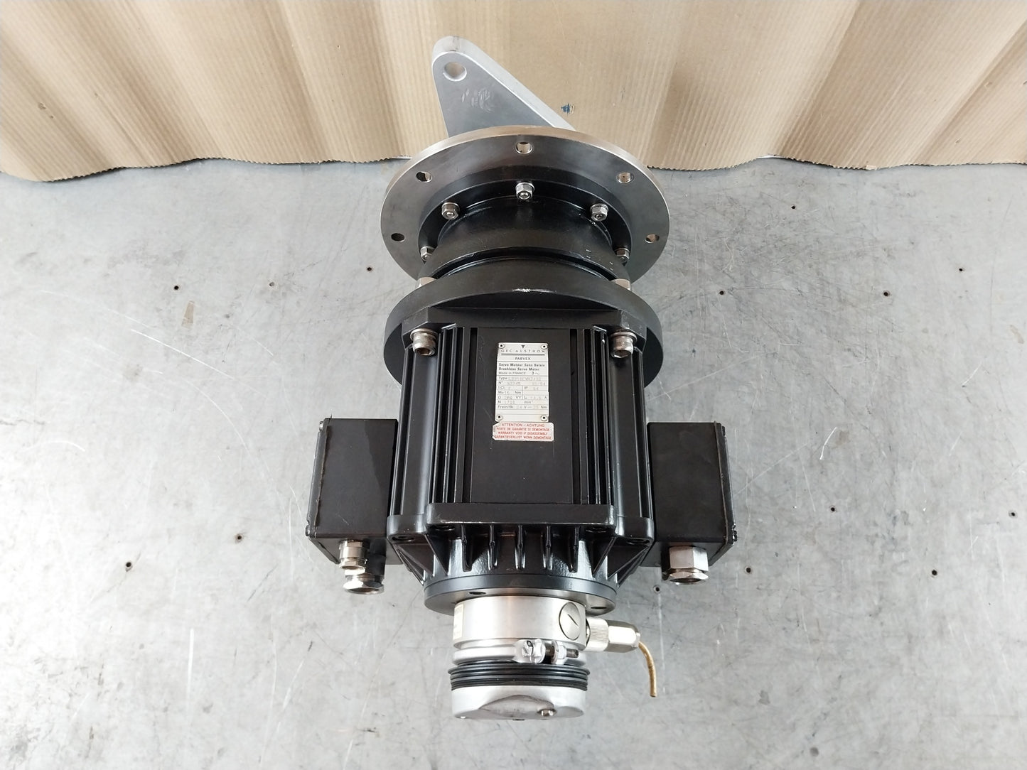 PARVEX LS91 0EWR2402 BRUSHLESS SERVO MOTOR