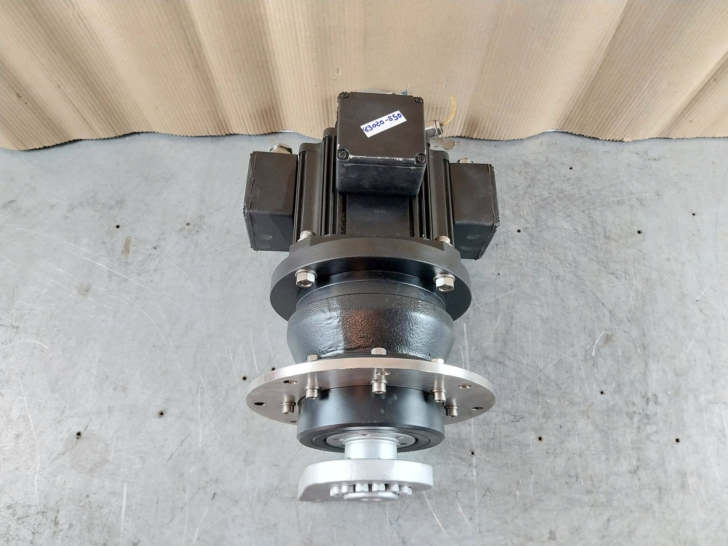 PARVEX LS91 0EWR2402 BRUSHLESS SERVO MOTOR