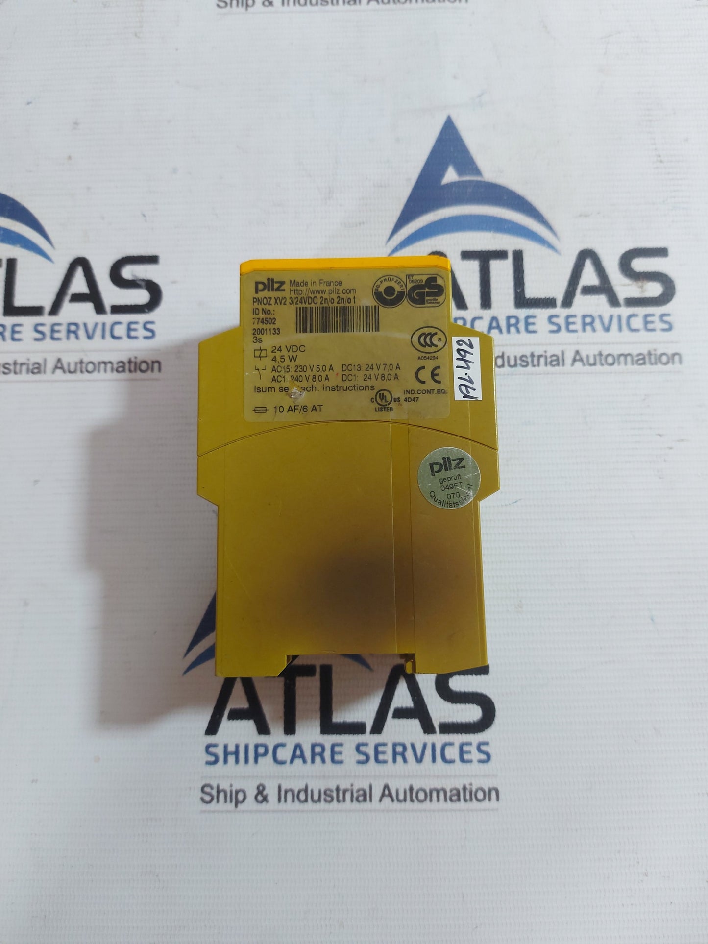 PILZ PNOZ XV2 3/24VDC 2n/o 2n/ot SAFETY RELAY