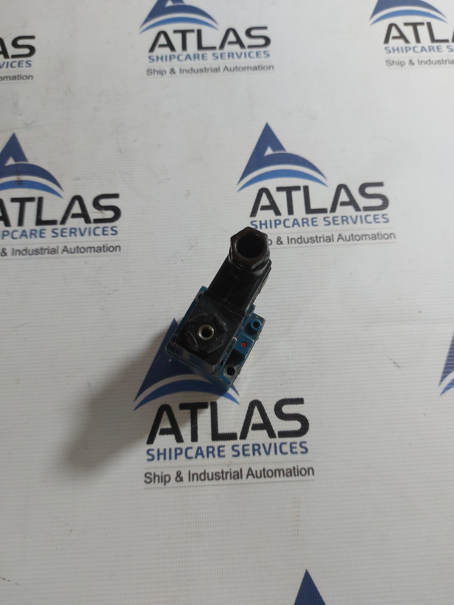 REXROTH 3722250220 PNEUMATIC DIRECTIONAL VALVE