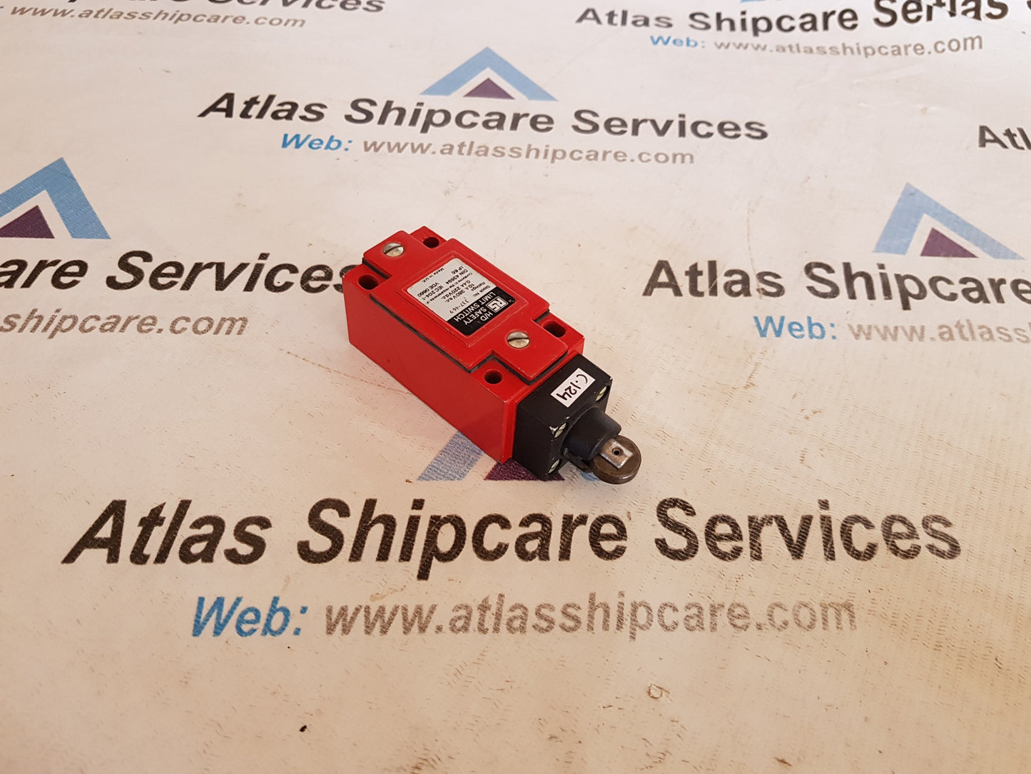 RS 337-469 H/D SAFETY LIMIT SWITCH