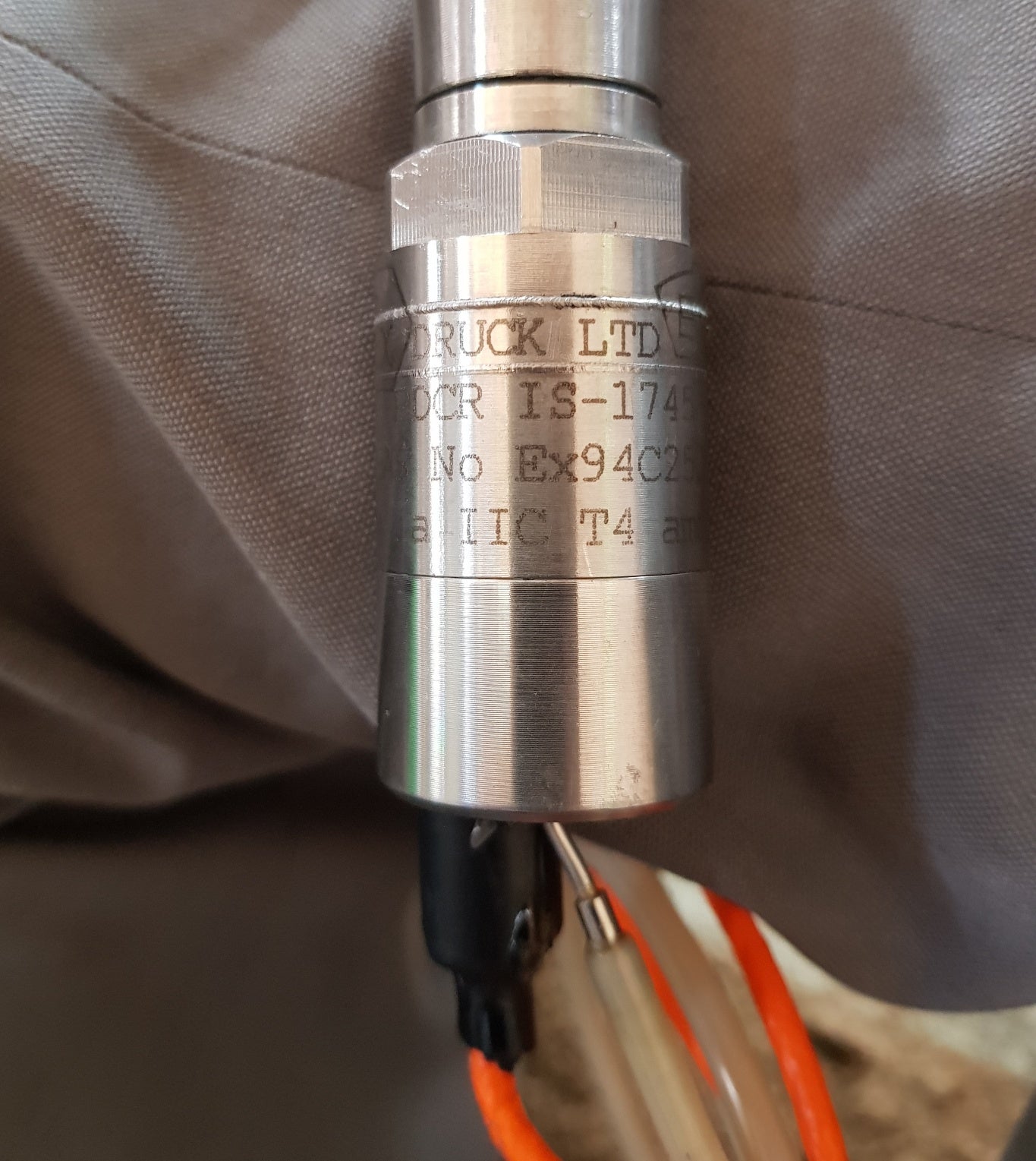 SAAB TANK RADAR PDCR 921-1742 PRESSURE TRANSDUCER