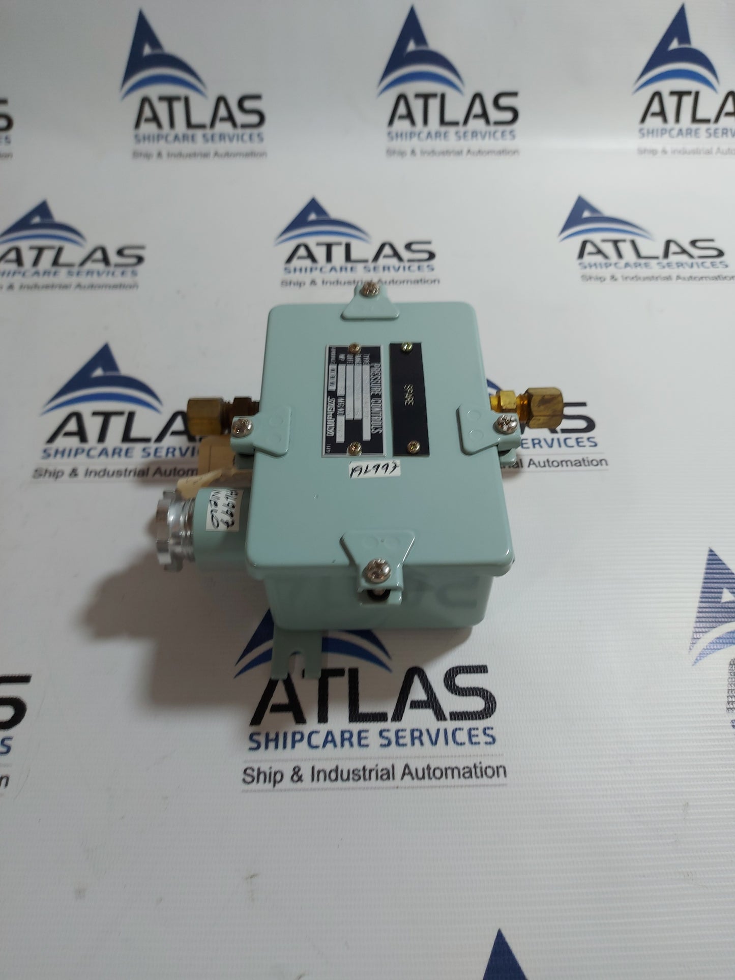 SAGINOMIYA YNS-C102WK2Q PRESSURE SWITCH 20 ~ 200 KPa