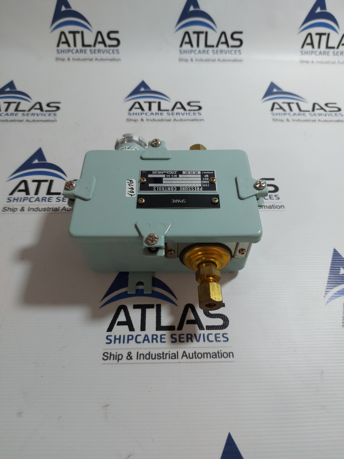 SAGINOMIYA YNS-C102WK2Q PRESSURE SWITCH 20 ~ 200 KPa