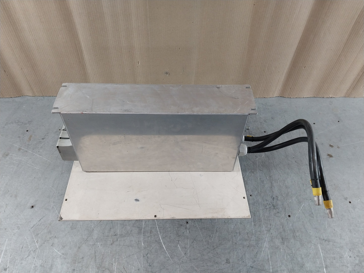 SCHAFFNER FN258L-250-07 DRIVER CONVERTER 480/275V 50/60Hz