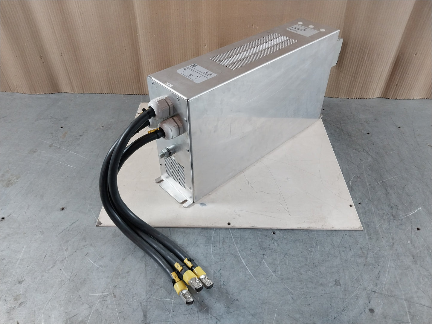 SCHAFFNER FN258L-250-07 DRIVER CONVERTER 480/275V 50/60Hz