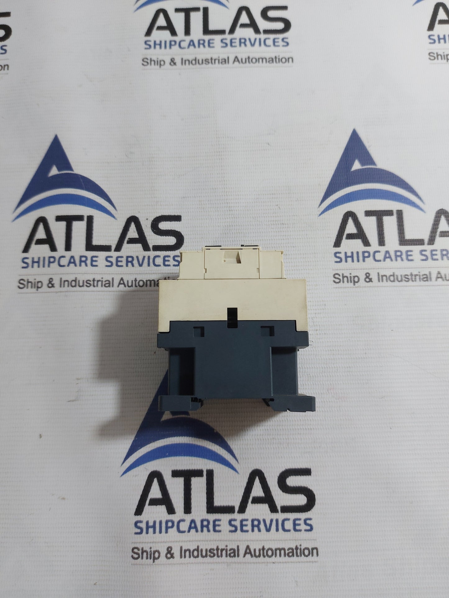 SCHNEIDER ELECTRIC CAD326 CONTROL RELAY 10A 690V 50/60Hz