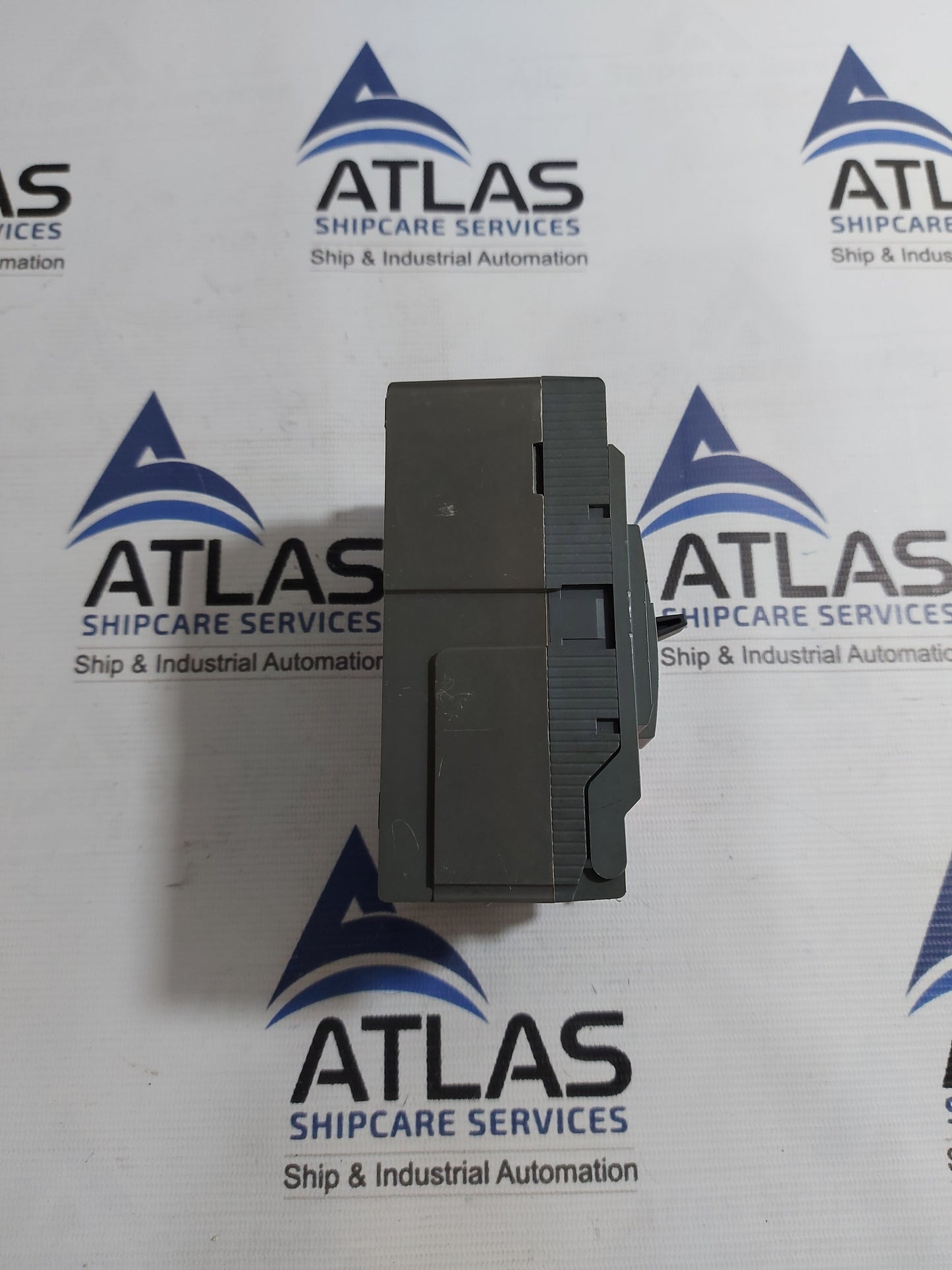 SCHNEIDER ELECTRIC EASYPACT EZC100H CIRCUIT BREAKER 3 POLE 100A