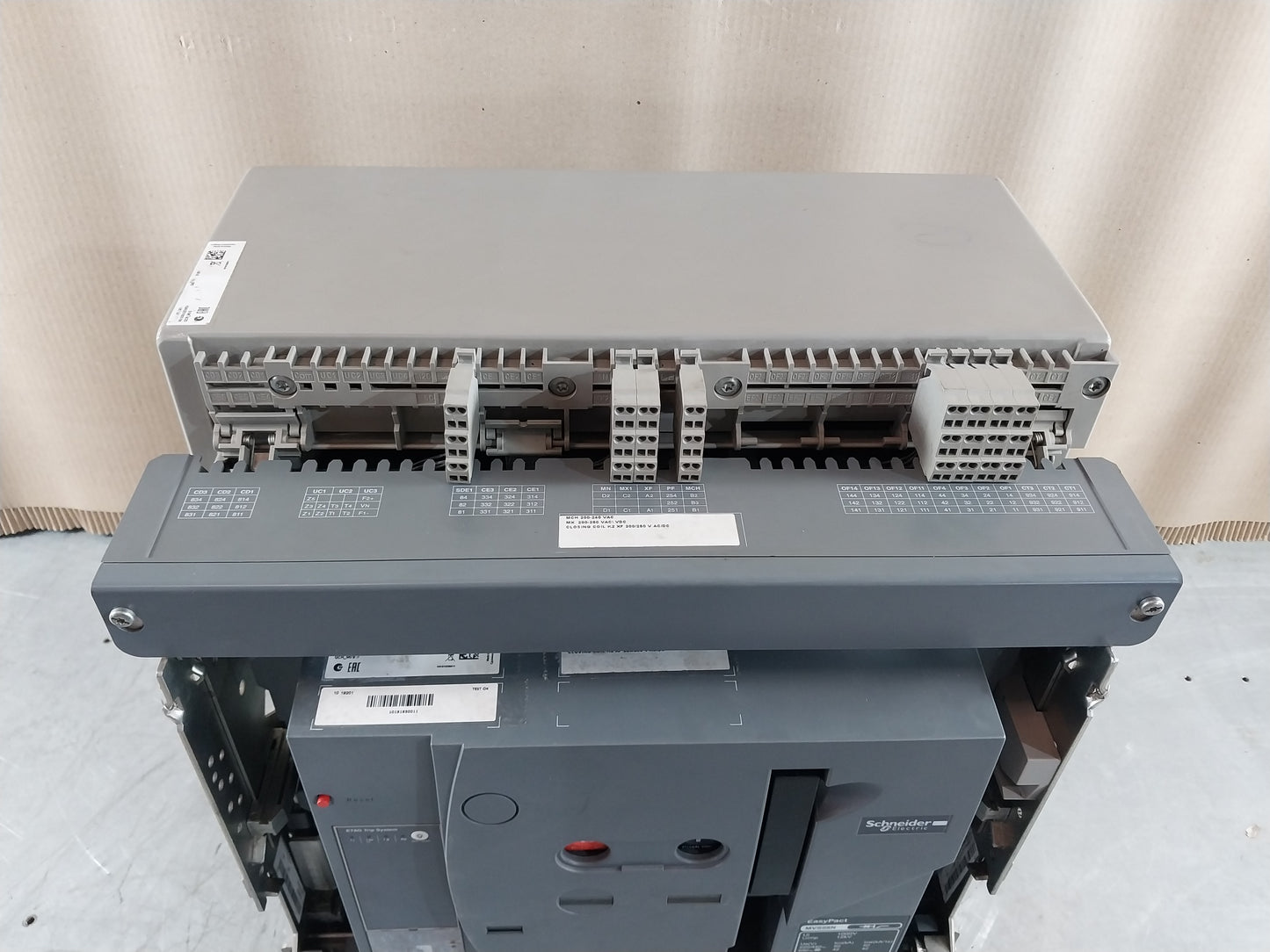 SCHNEIDER ELECTRIC EASYPACT MVS08N CIRCUIT BREAKER 800A 1000V 12kV