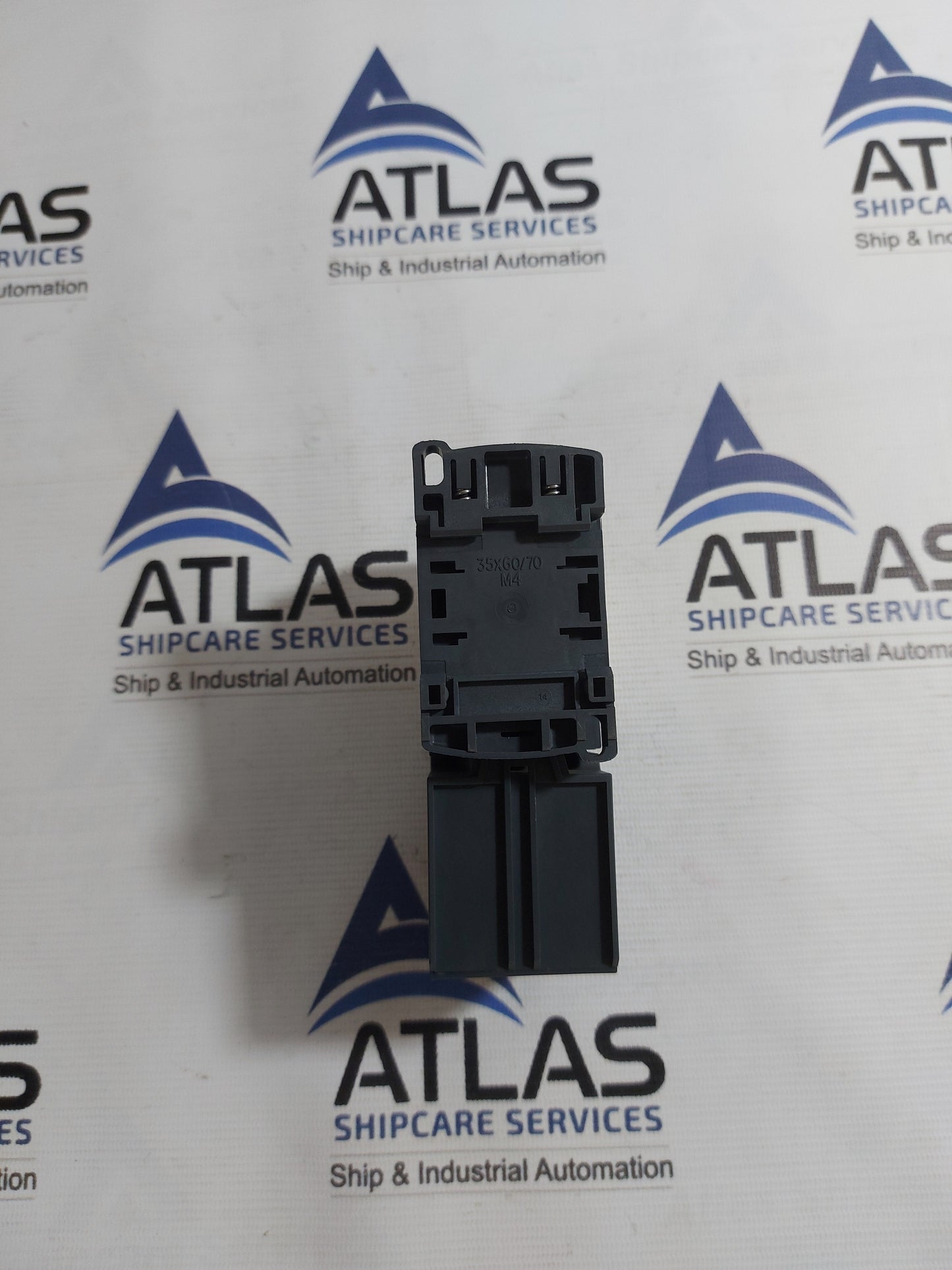 SCHNEIDER ELECTRIC LC1 D09 CONTACTOR WITH LR3D 166 OVERLOAD RELAY