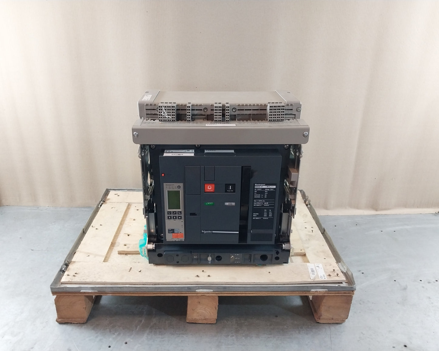 SCHNEIDER ELECTRIC NW08 H1 MASTERPACT CIRCUIT BREAKER 800A 3 POLE