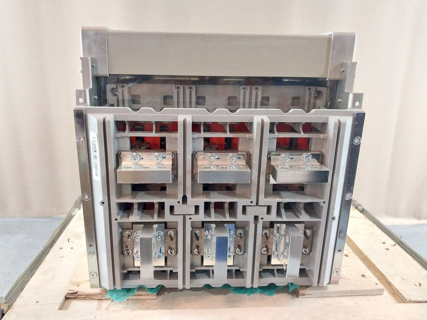SCHNEIDER ELECTRIC NW08 H1 MASTERPACT CIRCUIT BREAKER 800A 3 POLE