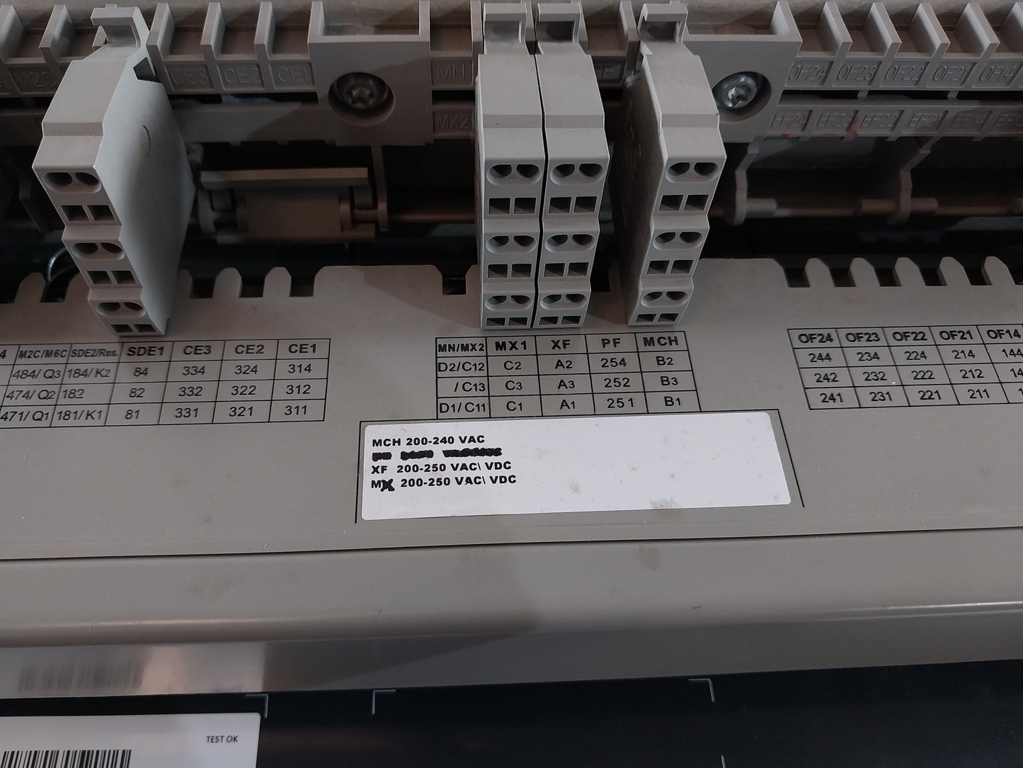 SCHNEIDER ELECTRIC NW08 H1 MASTERPACT CIRCUIT BREAKER 800A 4 POLE