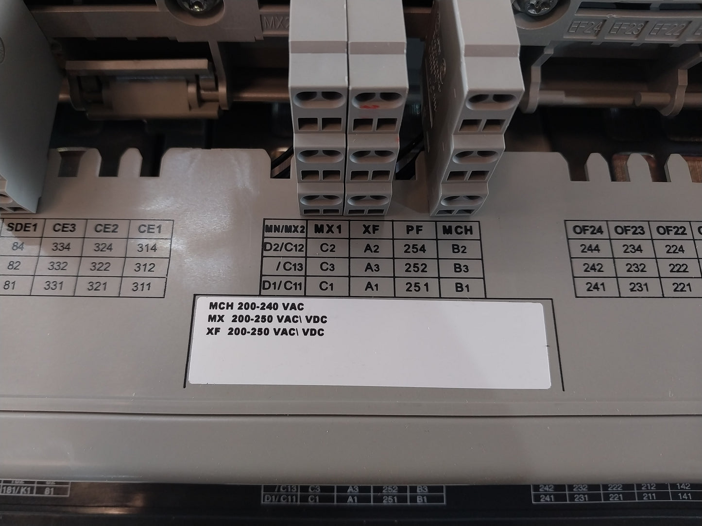 SCHNEIDER ELECTRIC NW08 H1 MASTERPACT CIRCUIT BREAKER 800A 4 POLE