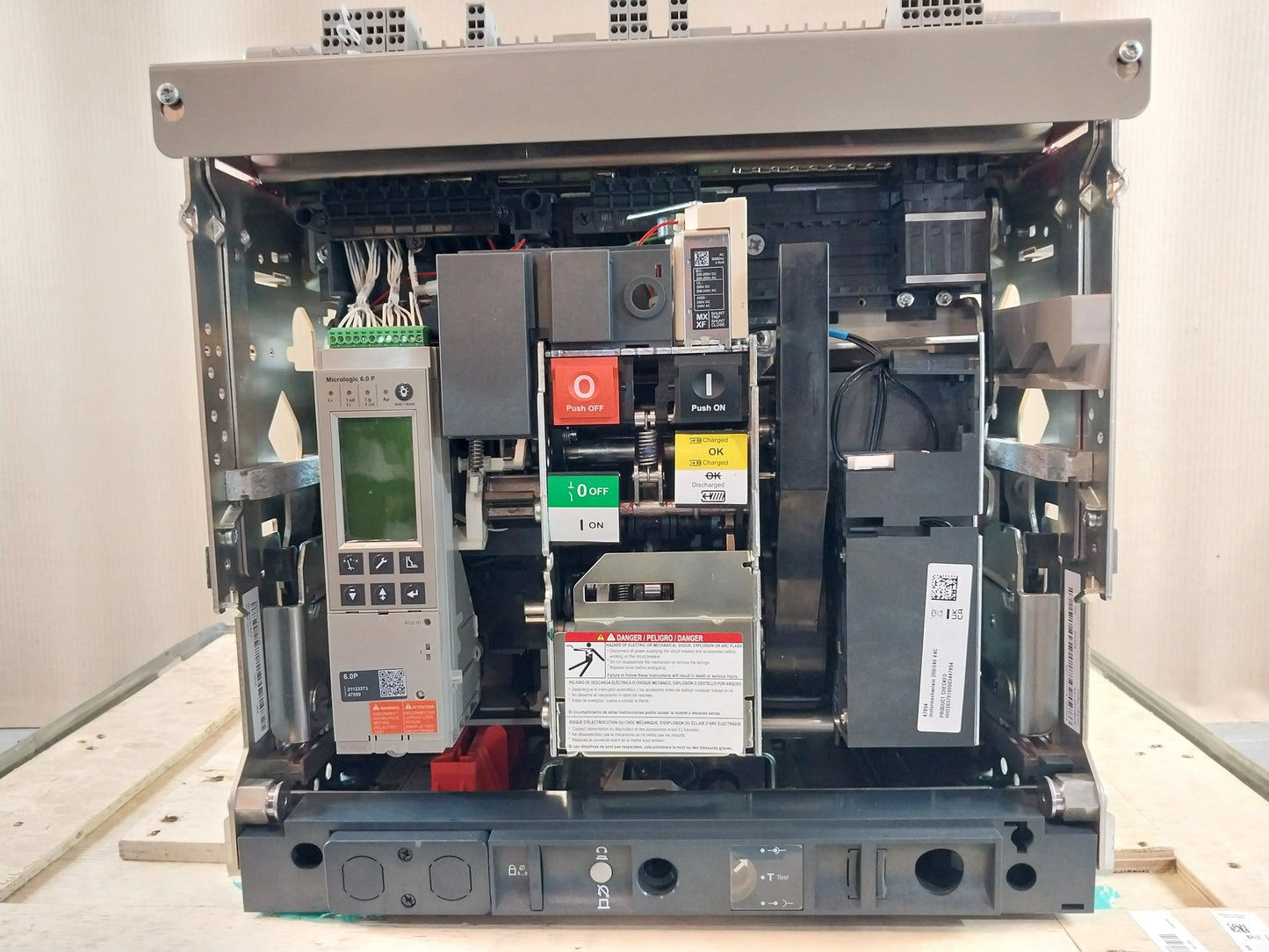 SCHNEIDER ELECTRIC NW10 H1 MASTERPACT CIRCUIT BREAKER 1000A 3 POLE
