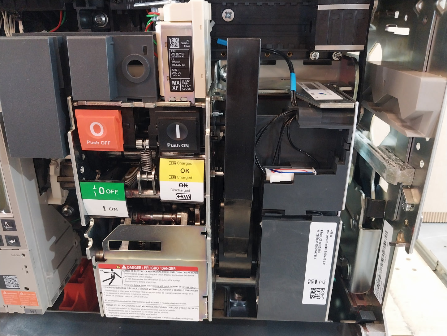 SCHNEIDER ELECTRIC NW10 H1 MASTERPACT CIRCUIT BREAKER 1000A 3 POLE