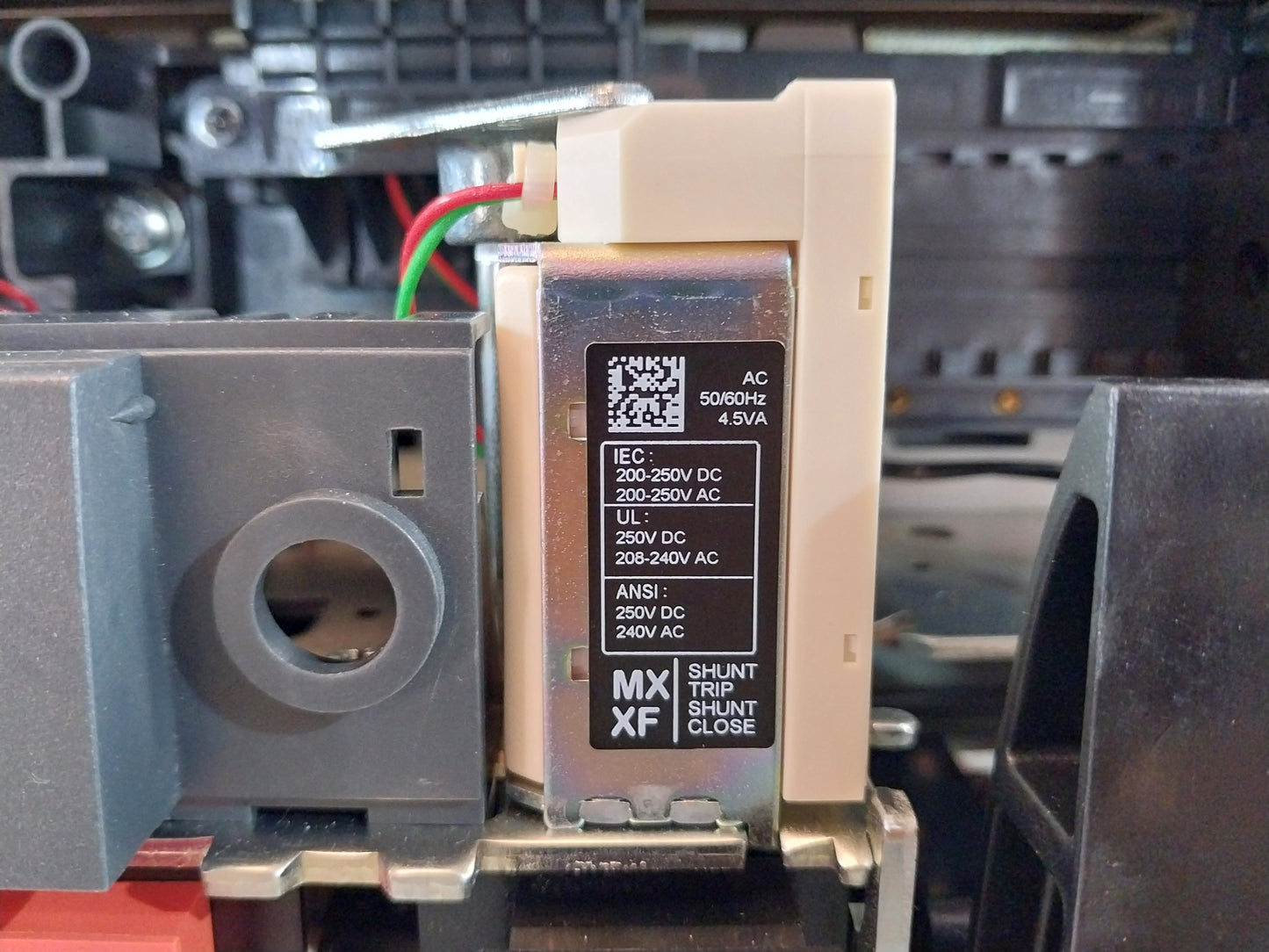 SCHNEIDER ELECTRIC NW16 H1 MASTERPACT CIRCUIT BREAKER 1600A 3 POLE