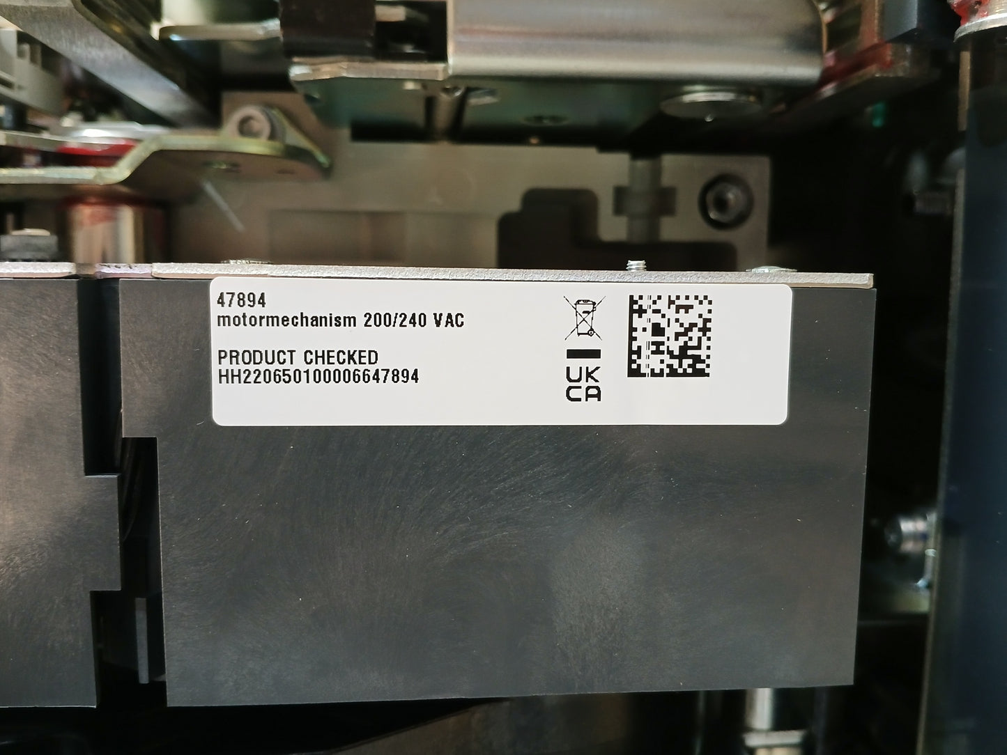SCHNEIDER ELECTRIC NW25 H1 MASTERPACT CIRCUIT BREAKER 2500A 4 POLE