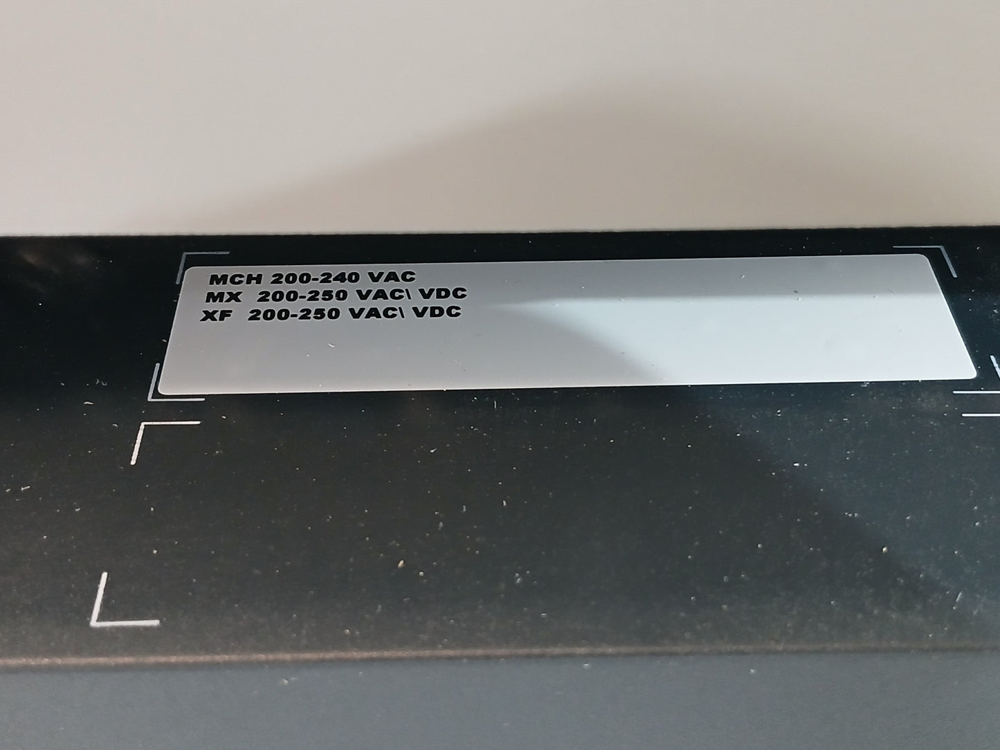 SCHNEIDER ELECTRIC NW25 H1 MASTERPACT CIRCUIT BREAKER 2500A 4 POLE