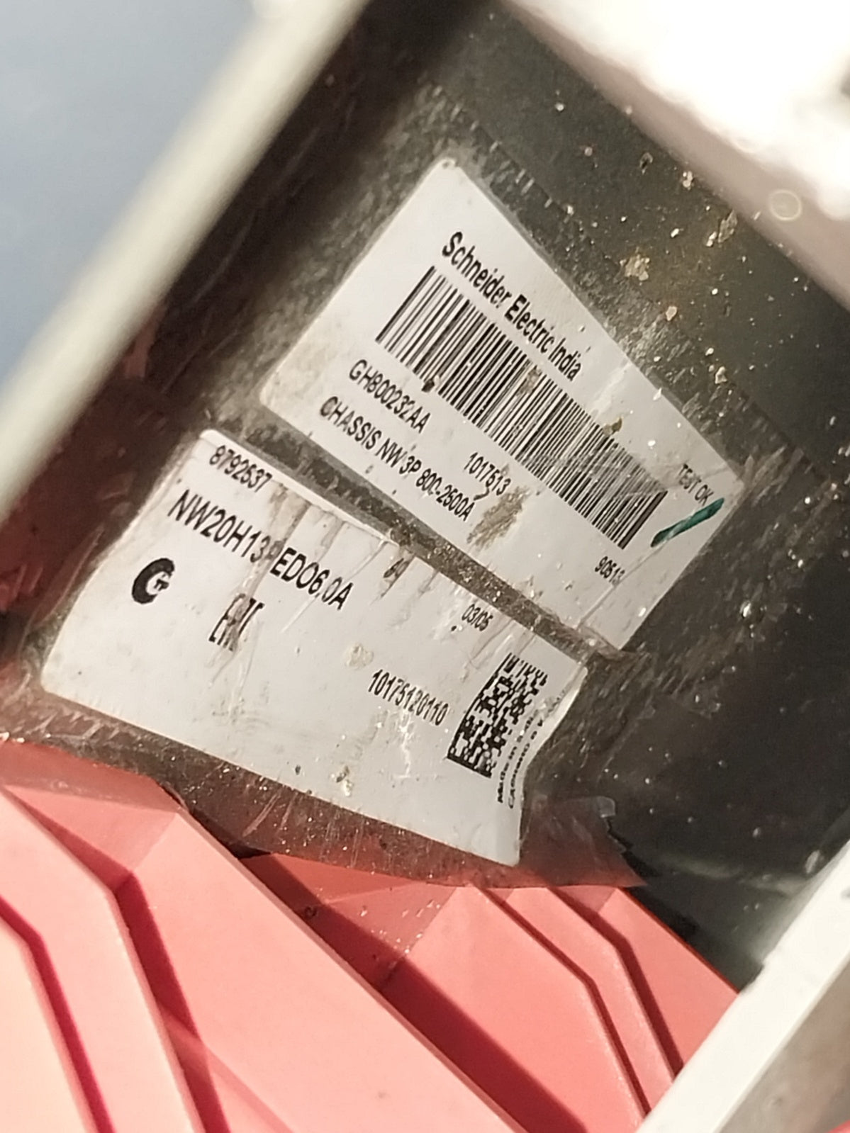 SCHNEIDER ELECTRIC NW32 H1 MASTERPACT CIRCUIT BREAKER 3200A 3 POLE