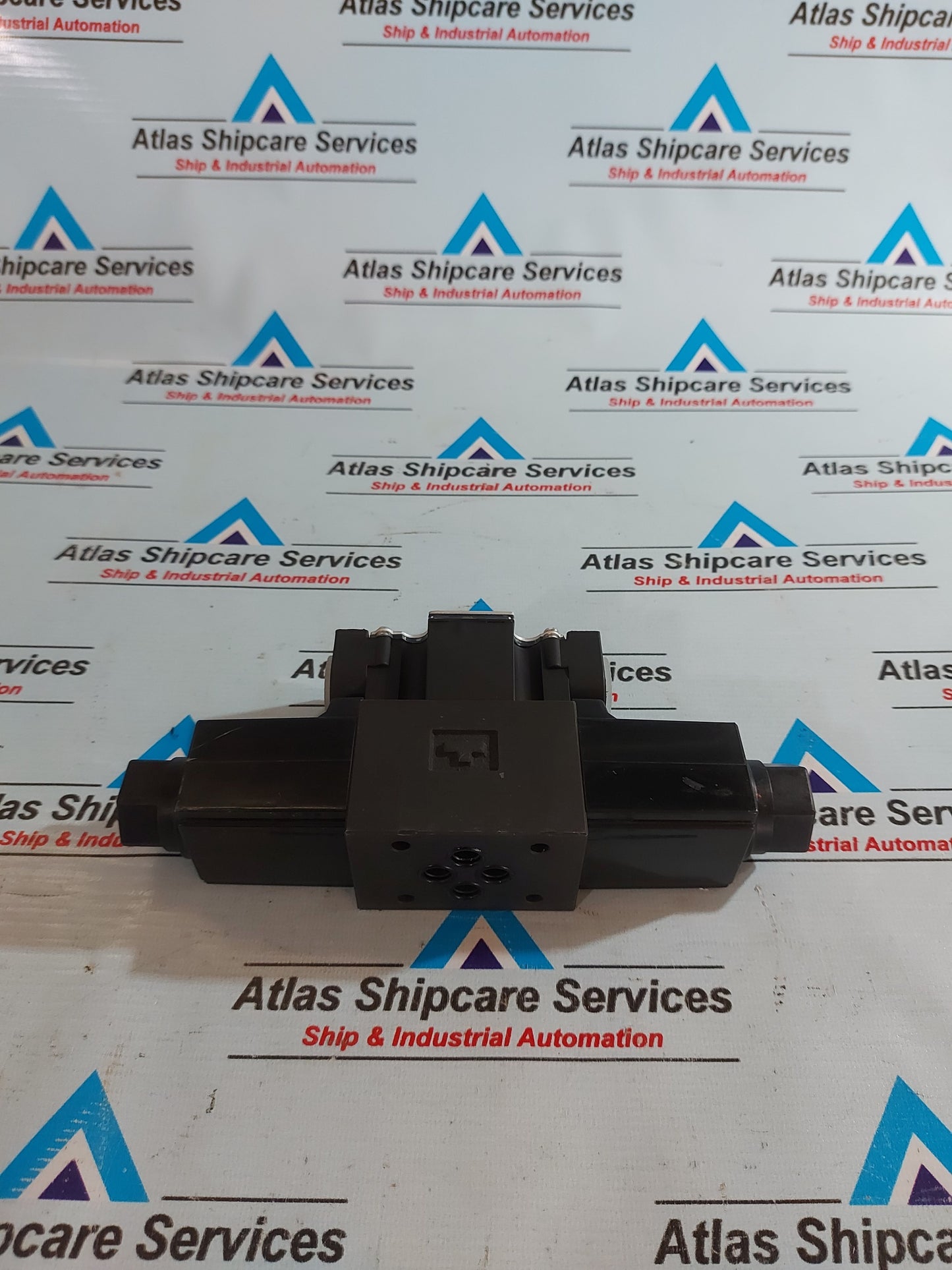 SEWON DSG-01-3C2-A100-80 DIRECTIONAL VALVE