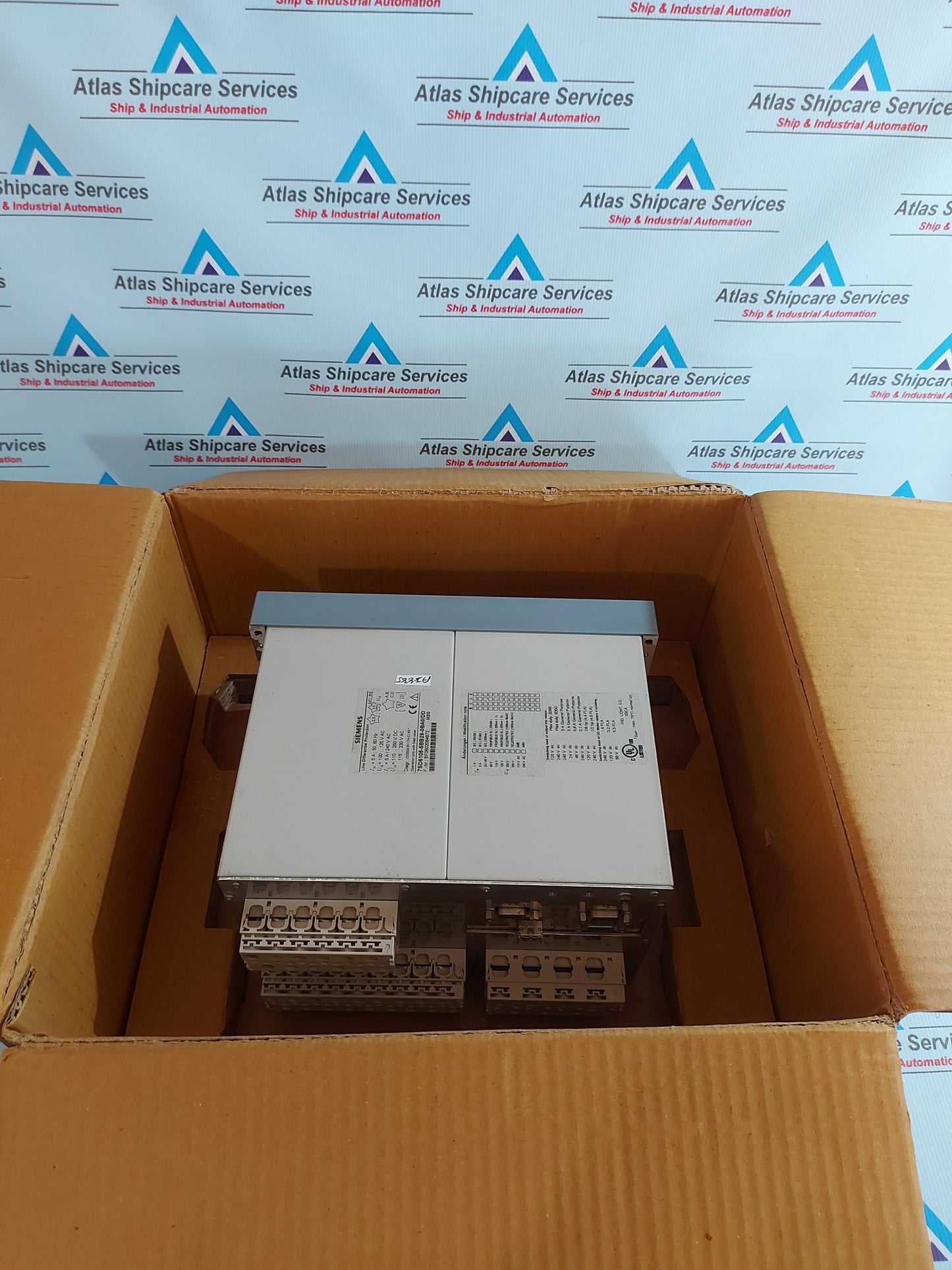 SIEMENS SIPROTEC 7SD6105-5BB29-0BA0/DD LINE DIFFERENTIAL PROTECTION RELAY