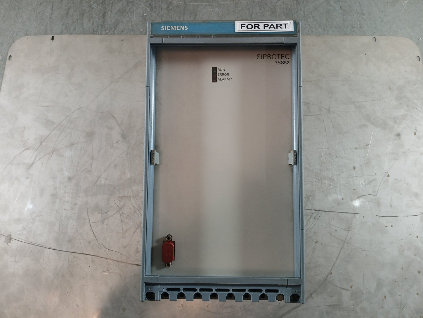 SIEMENS SIPROTEC 7SS52 BUSBAR PROTECTION 7SS5251-5FA01-1AA1/EE