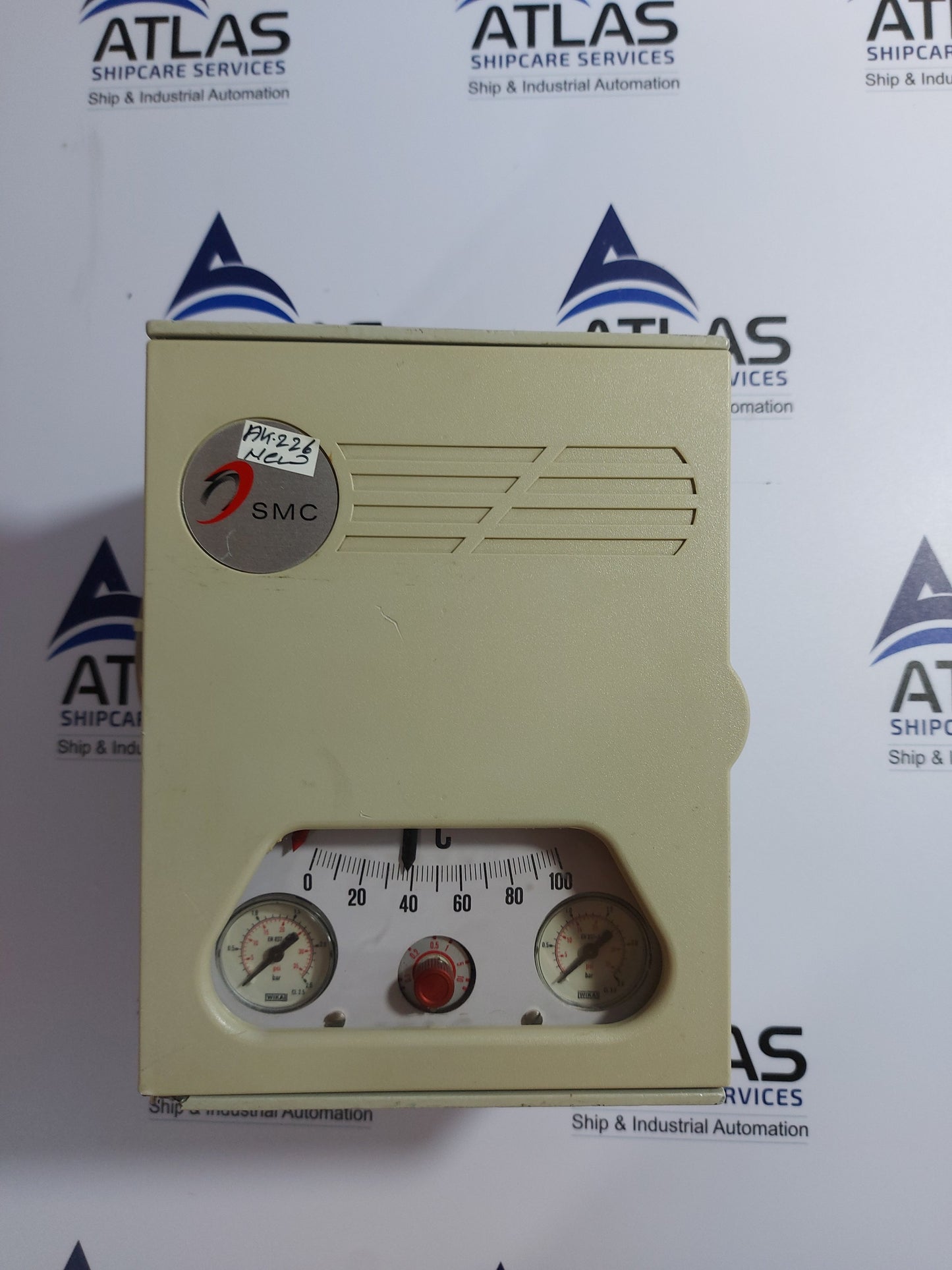 SMC 83 R11 W23 TEMPERATURE INDICATING CONTROLLER