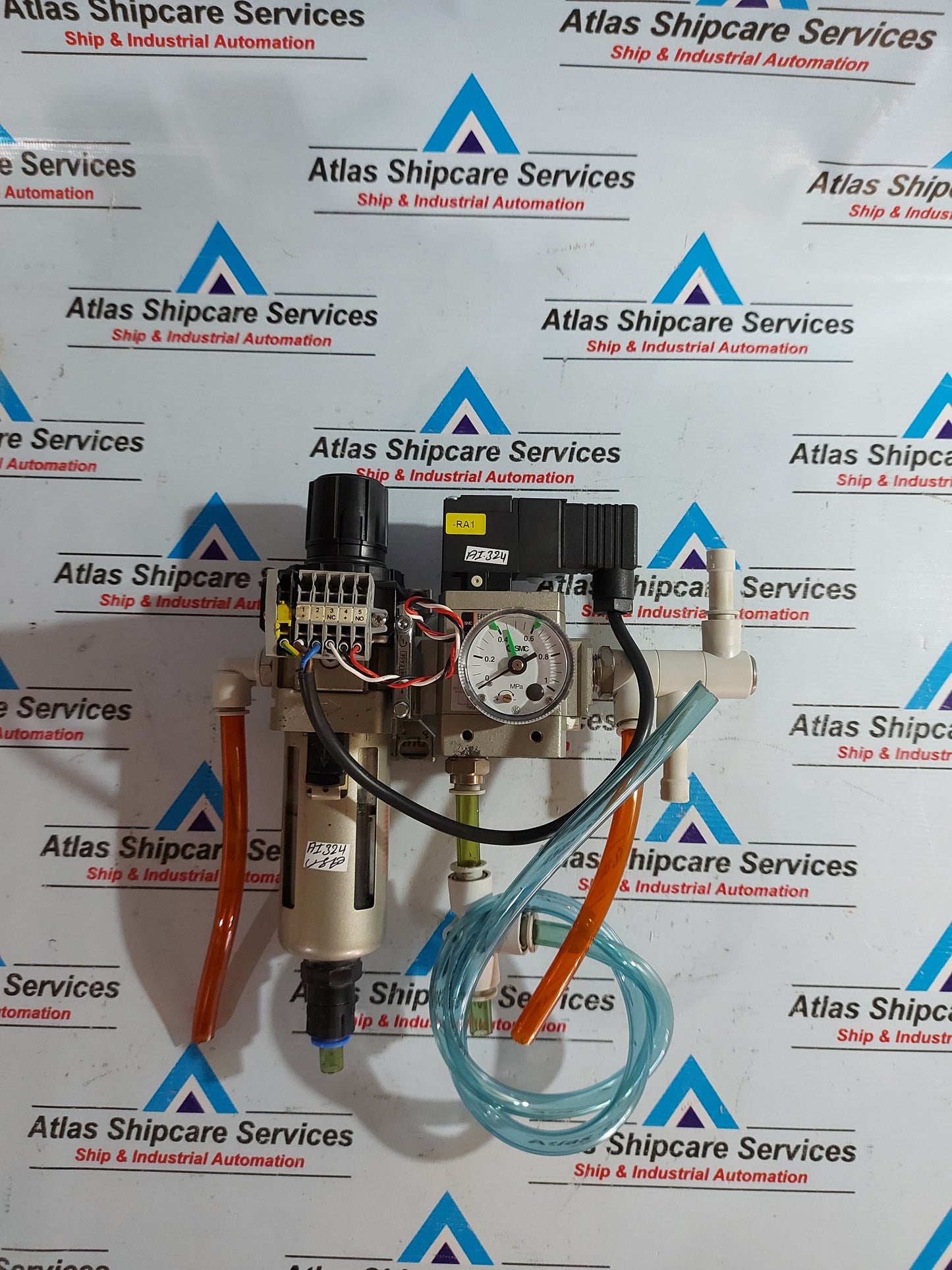 SMC EAV3000-F03-5YZ-Q VALVE WITH AW30-F03DH FILTER REGULATOR