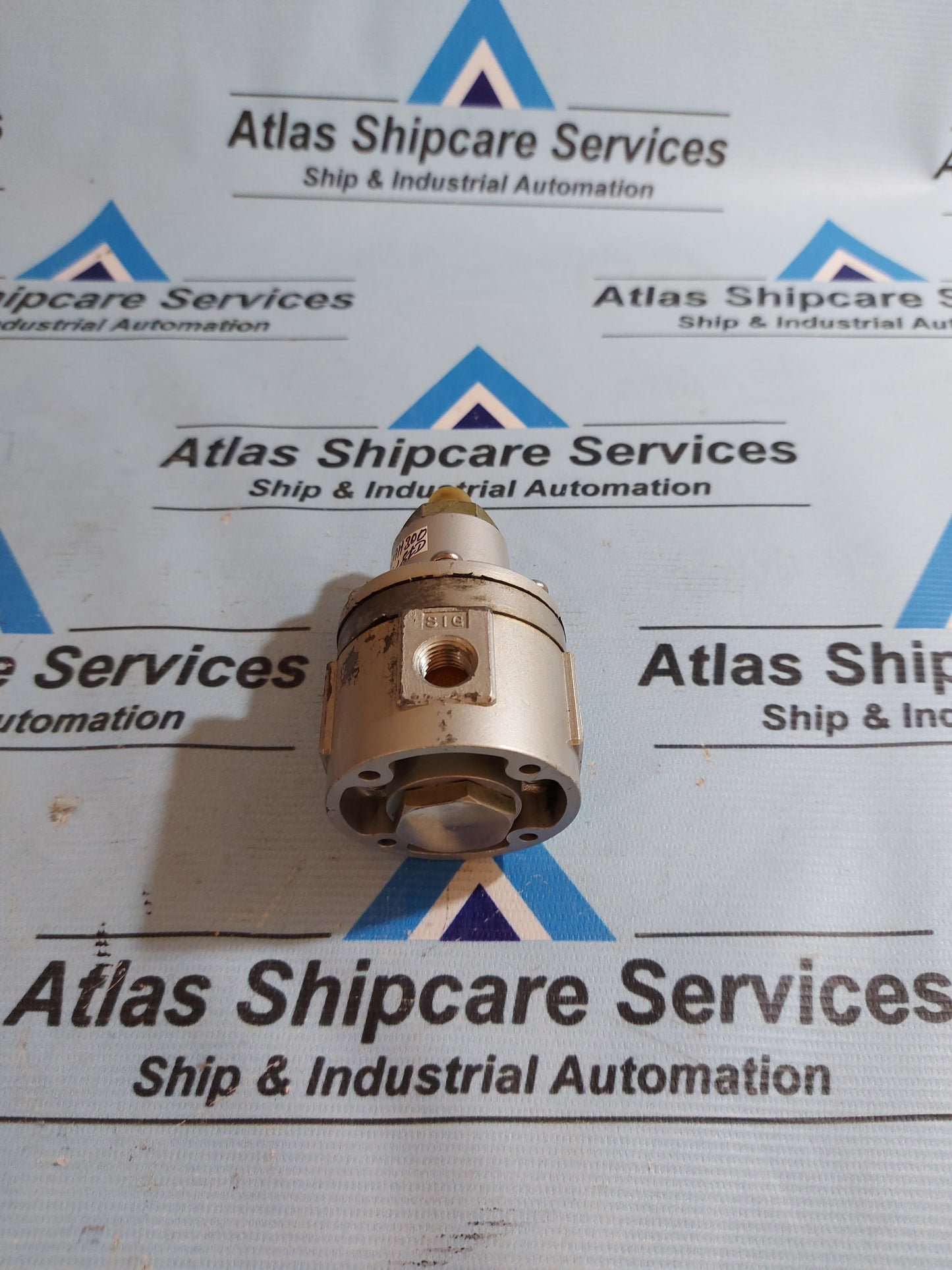 SMC IL201-02 LOCK-UP VALVE