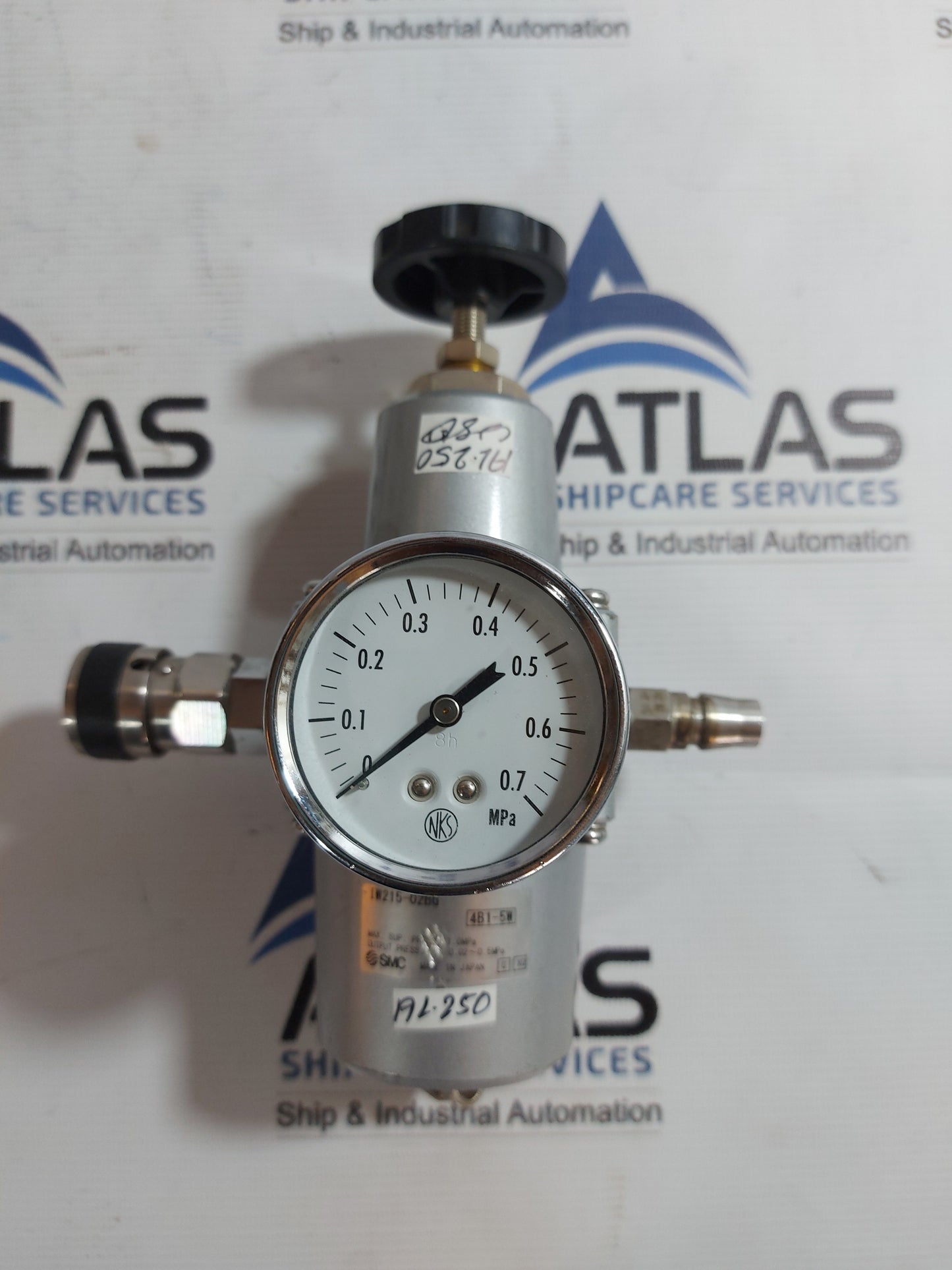 SMC IW215-02BG FILTER REGULATOR 0-0.7 MPa