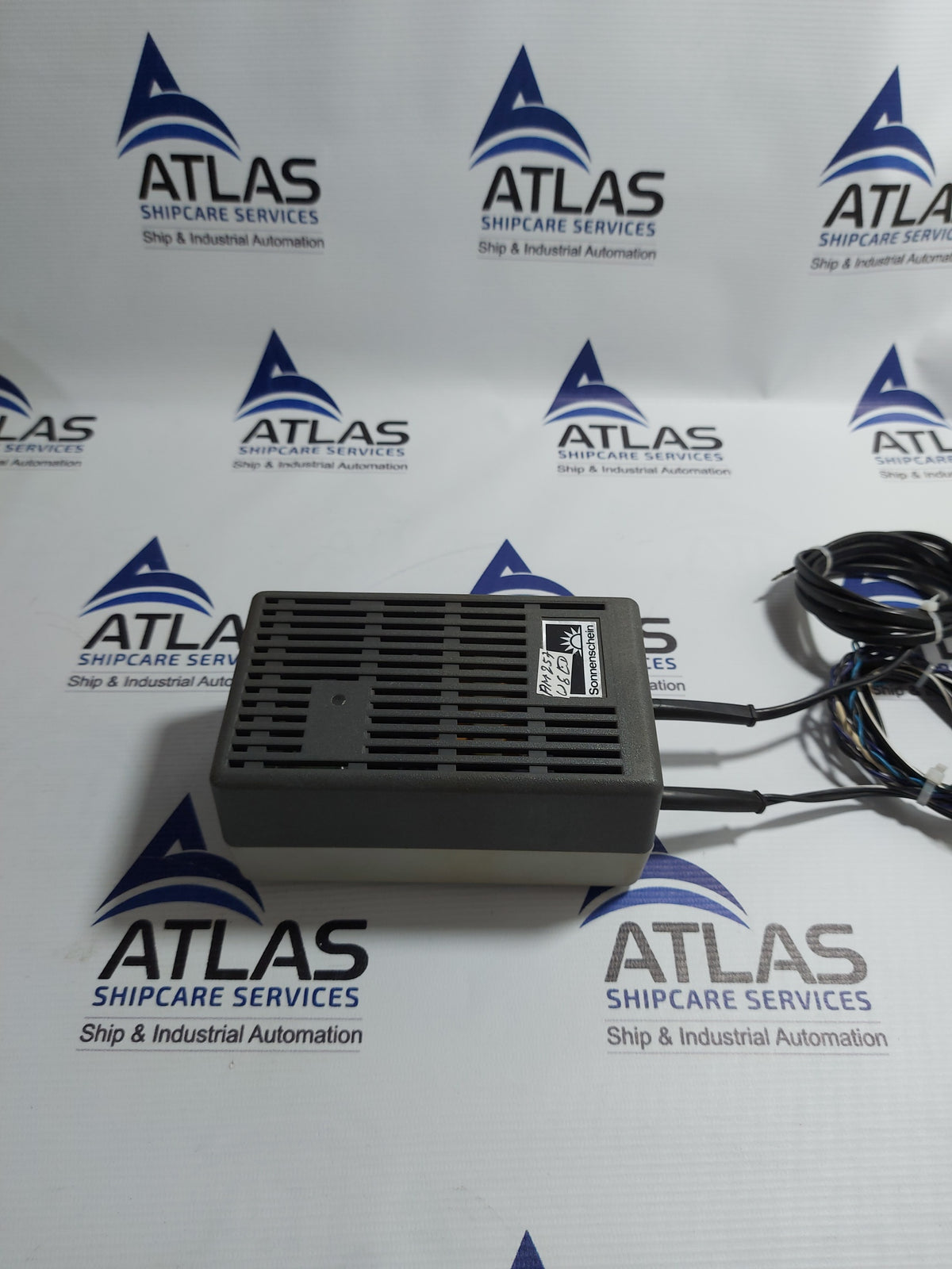 SONNENSCHEIN 12 0 97795 11 AUTOMATIC BATTERY CHARGER
