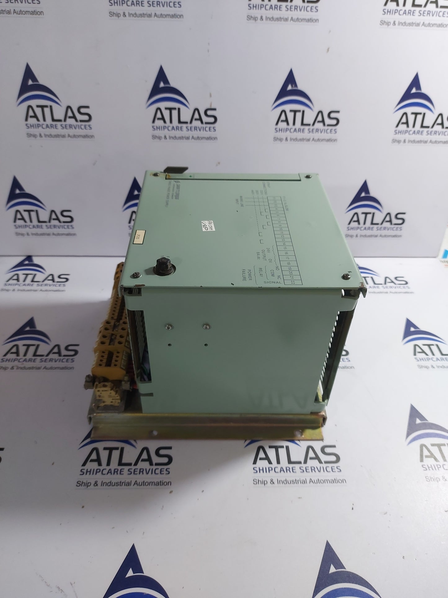 SOREN T.LYNGSO 611109000 V01 THREE PHASE POWER SUPPLY