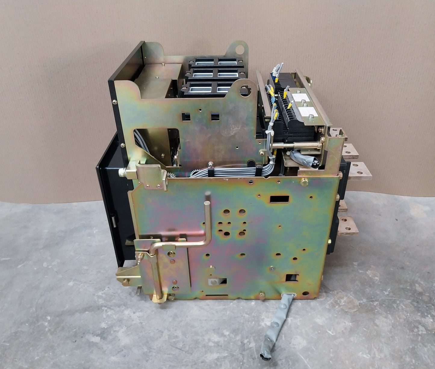 TERASAKI AT12 TEMPOWER 3 POLE AIR CIRCUIT BREAKER 1250A