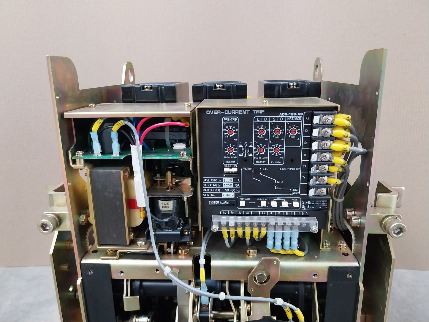 TERASAKI AT12 TEMPOWER 3 POLE AIR CIRCUIT BREAKER 1250A