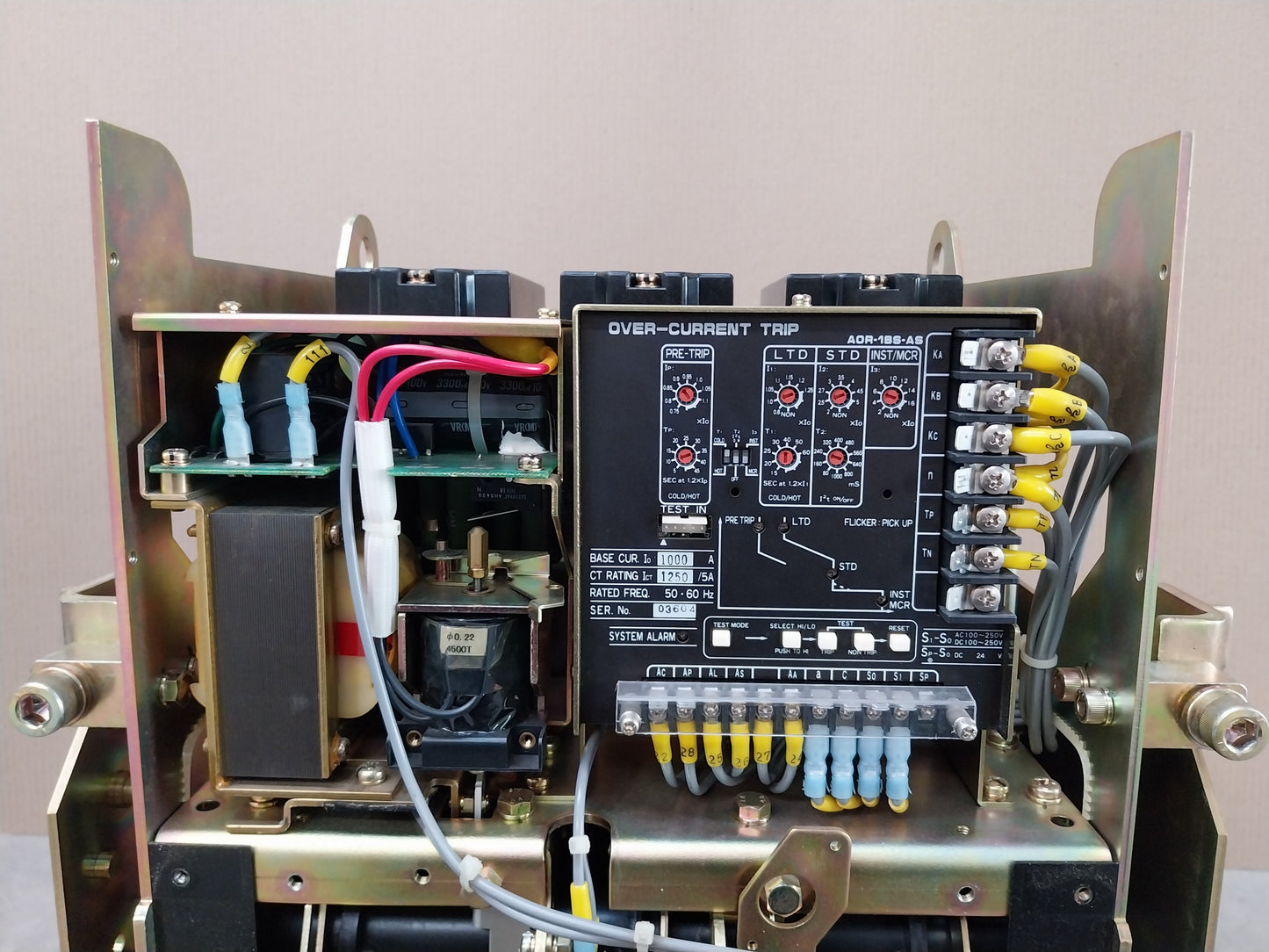 TERASAKI AT12 TEMPOWER 3 POLE AIR CIRCUIT BREAKER 1250A