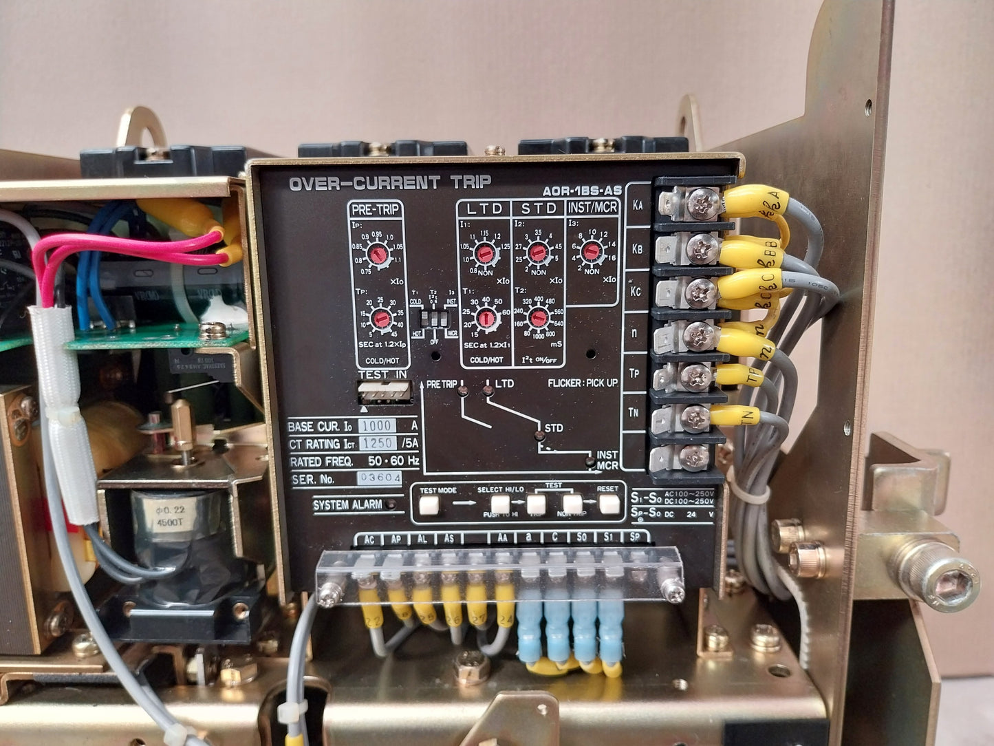 TERASAKI TEMBREAK AT12 AIR CIRCUIT BREAKER 3 POLE 1250A