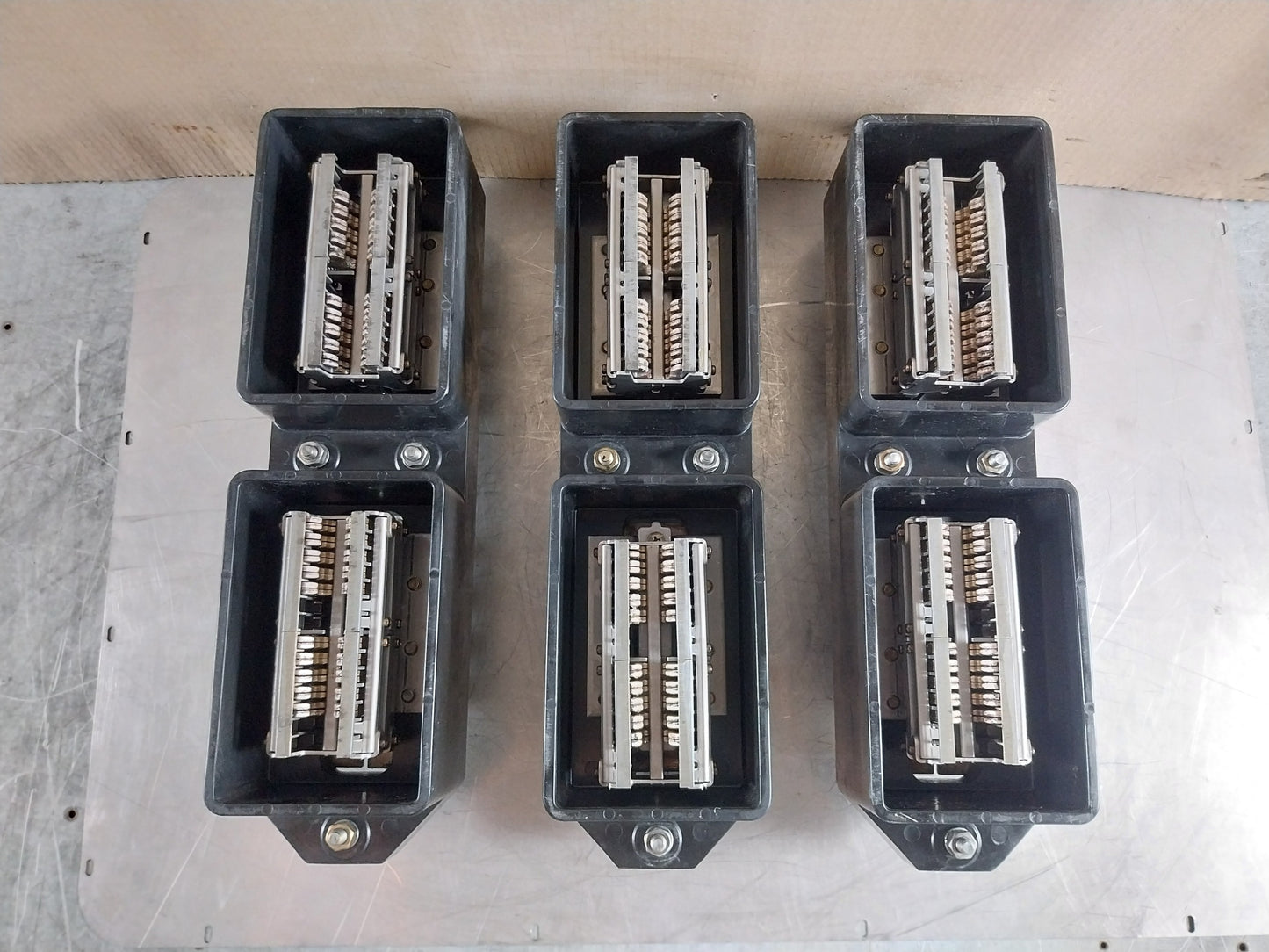 TERMINAL WITH JAW CONTACT ASSEMBLY FOR TERASAKI AT-25 ACB