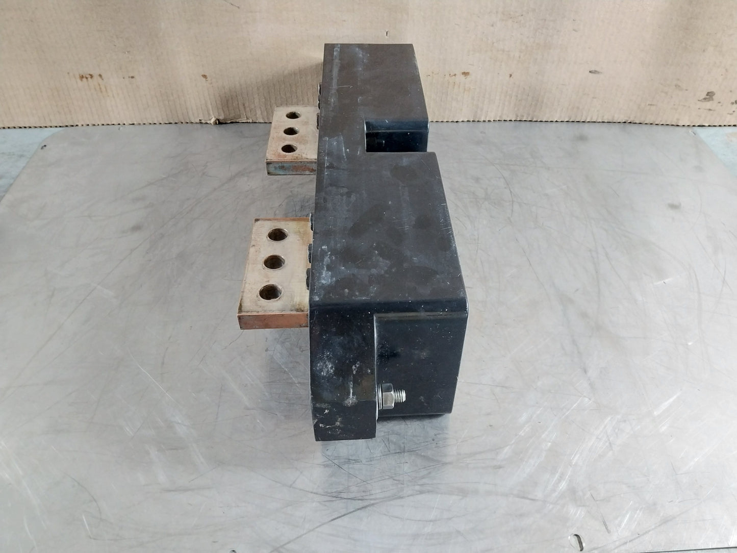 TERMINAL WITH JAW CONTACT ASSEMBLY FOR TERASAKI AT-25 ACB