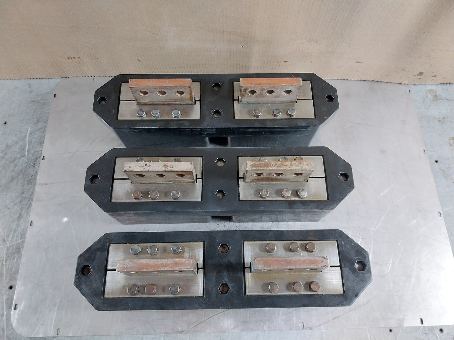 TERMINAL WITH JAW CONTACT ASSEMBLY FOR TERASAKI AT-25 ACB
